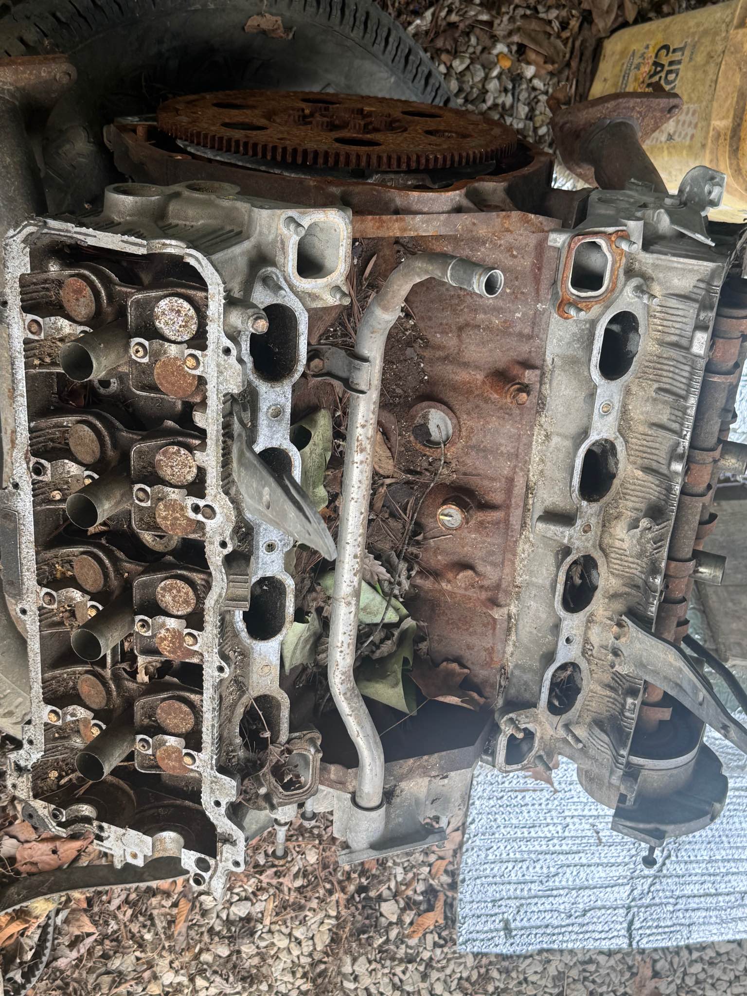 FREE Rusty Engine Block for Parts - Car Engines & Engine Parts ...