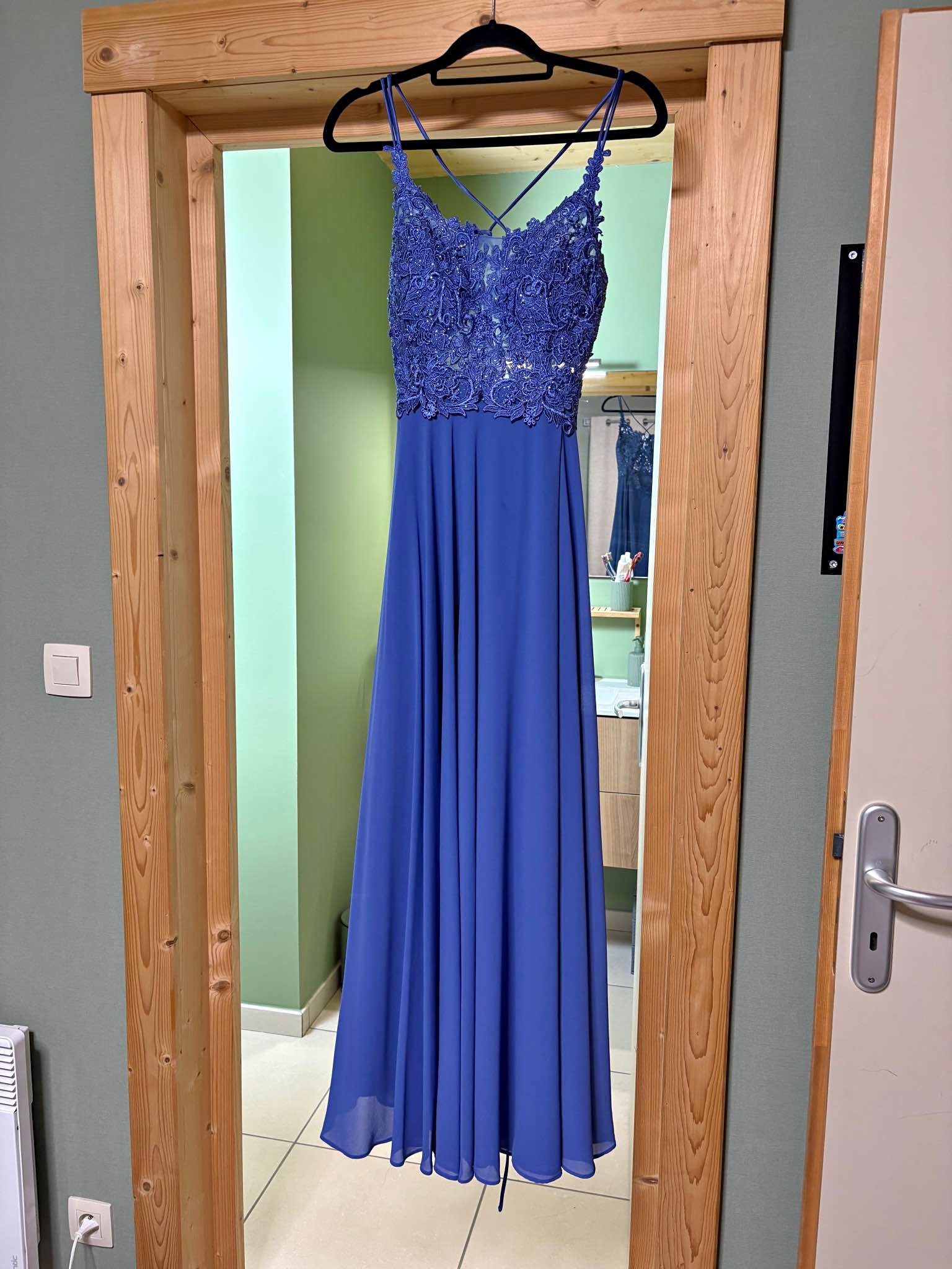 pictures of corset wedding dresses Strapless Front Slit Back Lace-Up Tulle Dress with Applique Color:Blue & White Weekend Miaou Venus Corset in showcasing the lace and
