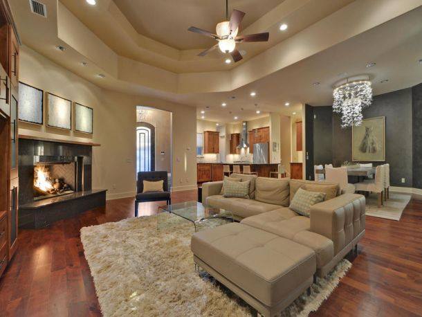 Exquisite Lake Austin Waterfront Estate | Austin TX