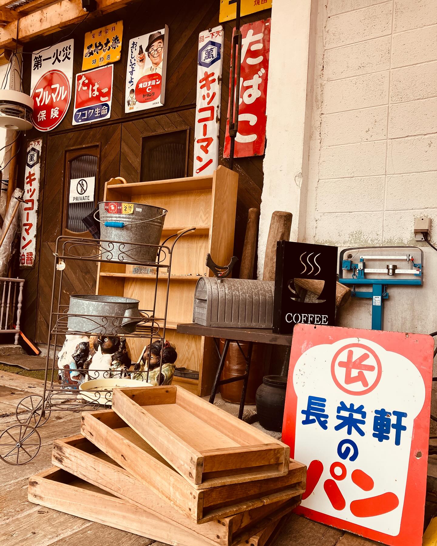 ゴールデンウィーク 5/3(土)4(日)5(月祝)openです #温古知新 #古道具
