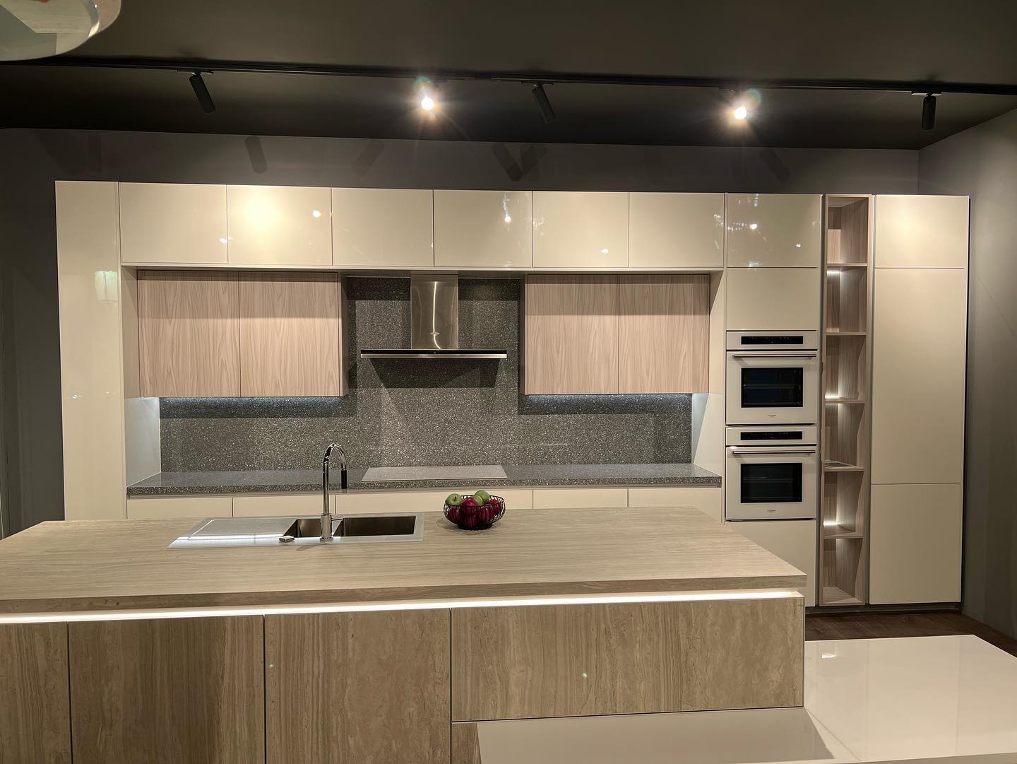Bahrain Aluminium Kitchen | Sitra