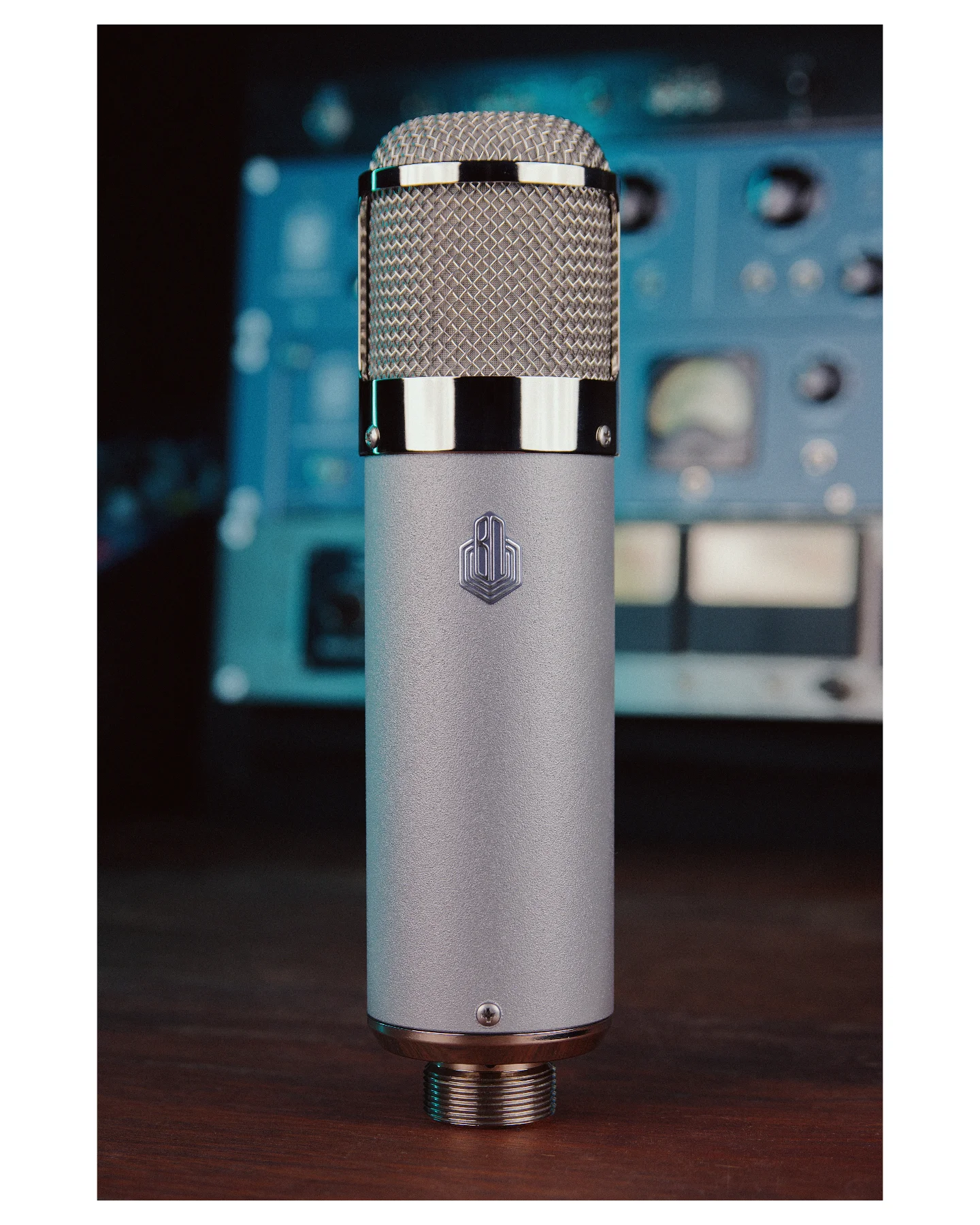 BeesNeez - The BeesNeez Pro Audio Tribute 1 microphone is meticulously ...