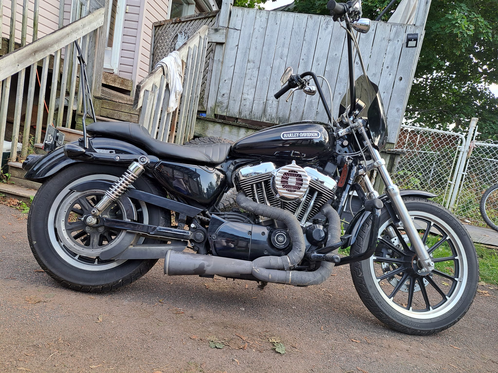Does a 2006 Harley Davidson XL1200 need a tune after installing a 