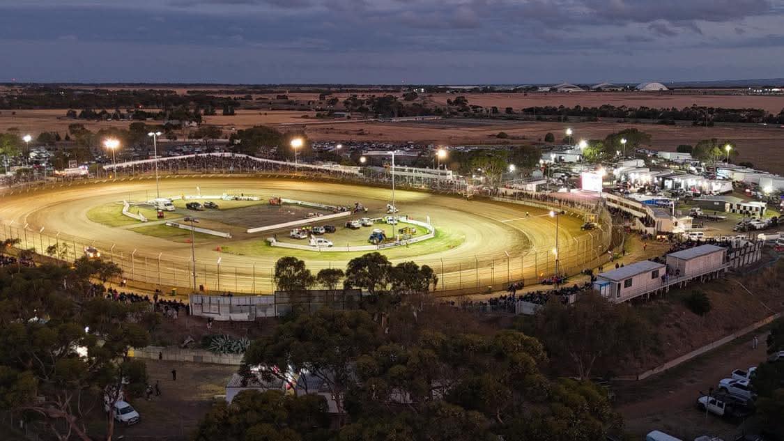 Avalon Raceway - 🏁 FLYING RYAN STEALS THE SHOW 🏁 Offical...