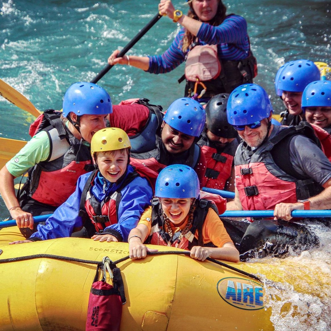 Chinook Rafting - ️ Swipe to catch a glimpse of an epic...