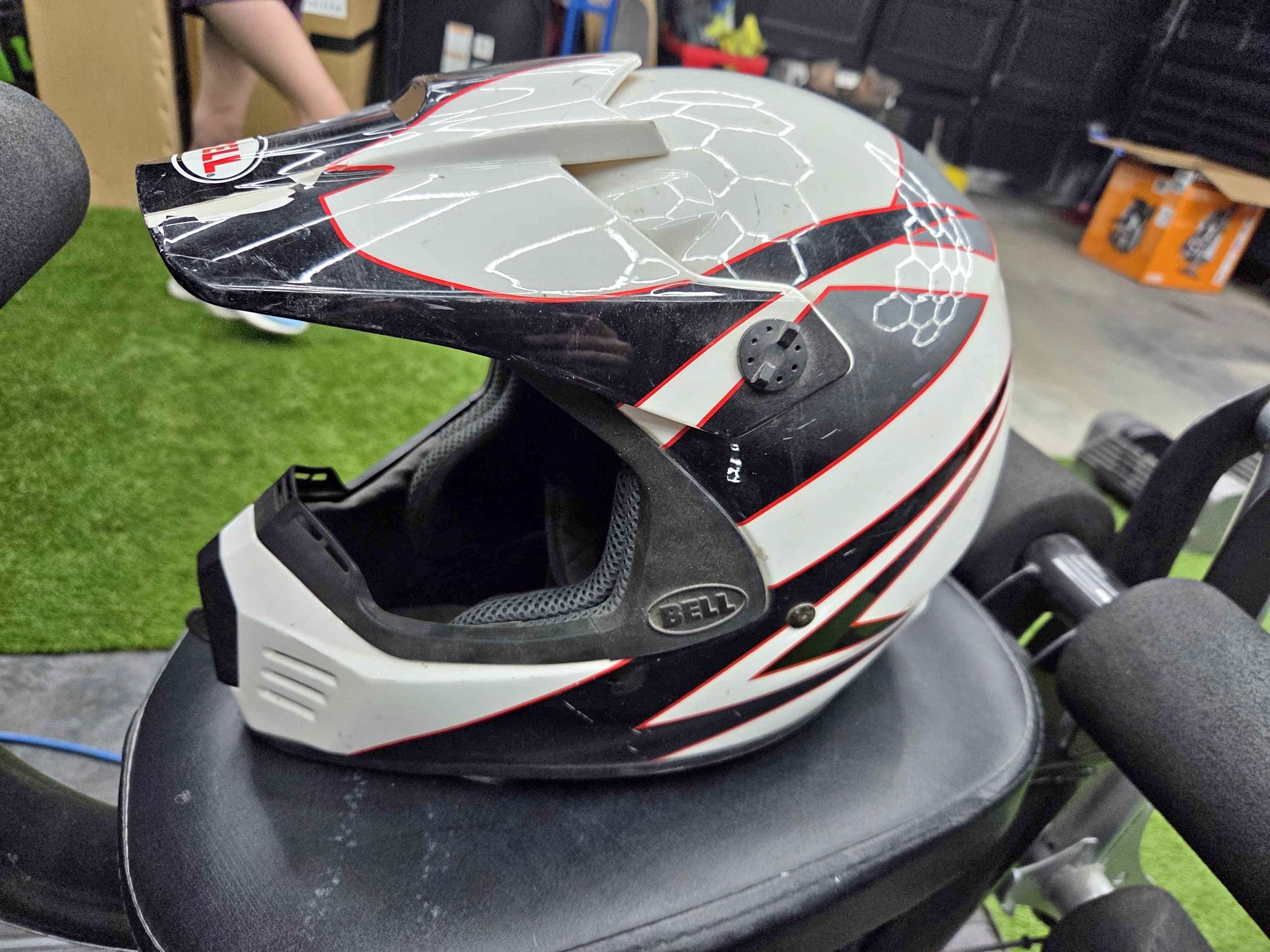 ak88 motorcycle helmet KRN Adult Off-Road ATV Helmet DOT Approved- Motocross Dirt Bike Helmet KY-128 (S) : Automotive It features a moisture CKX Mission Alaska Snowmobile Helmet