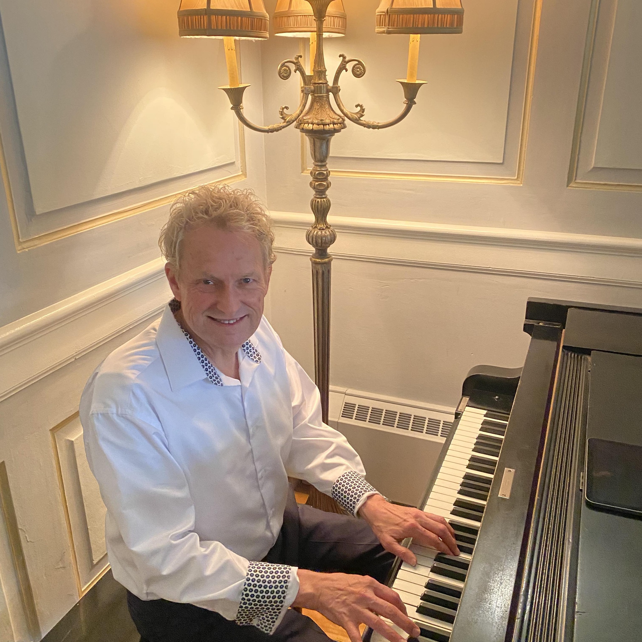 Sinatra Style! New York New York! By Keys to Your Heart - The Piano ...