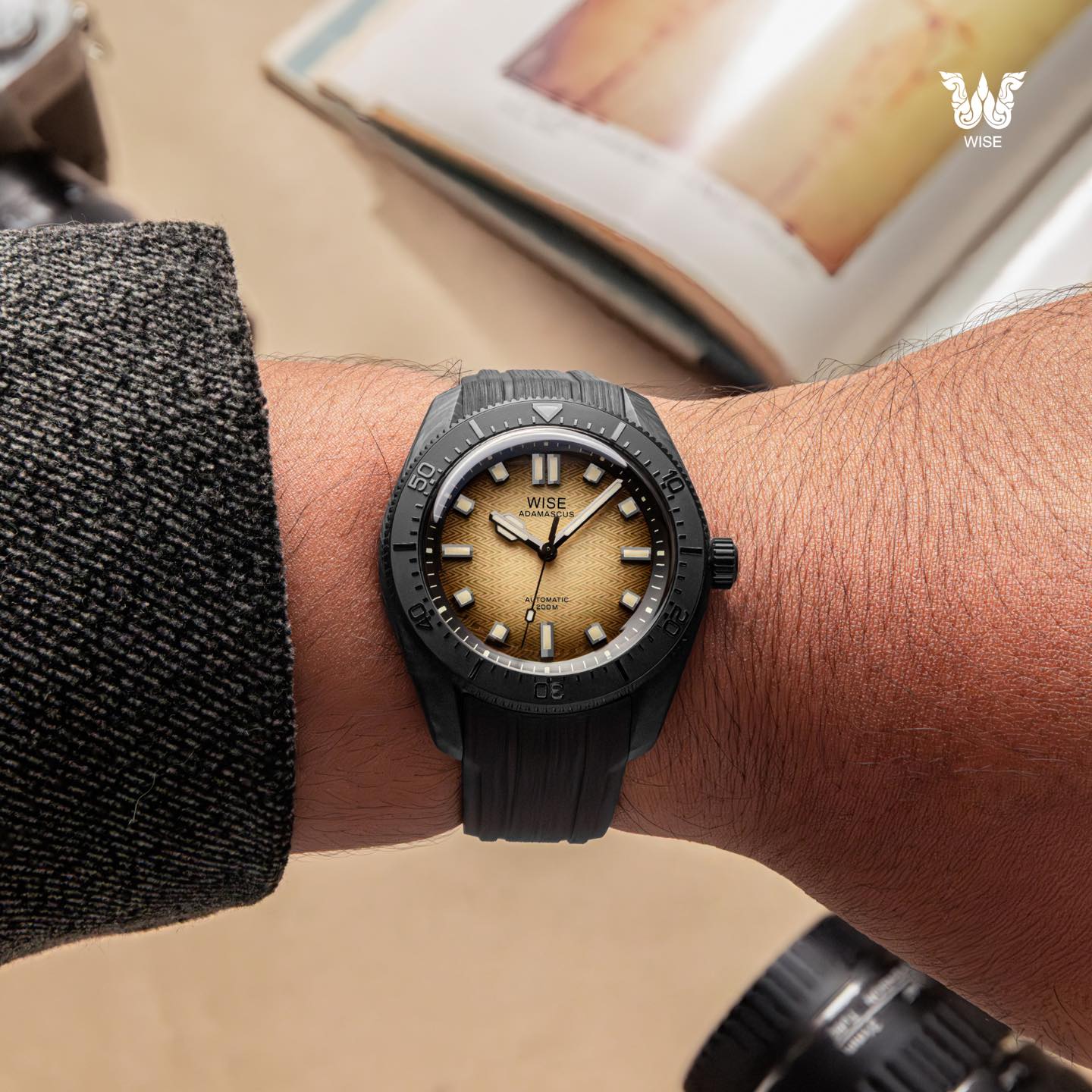 WISE Adamascus AD8.1 Forged Carbon (AD8121CB) ✨ #wisewatches