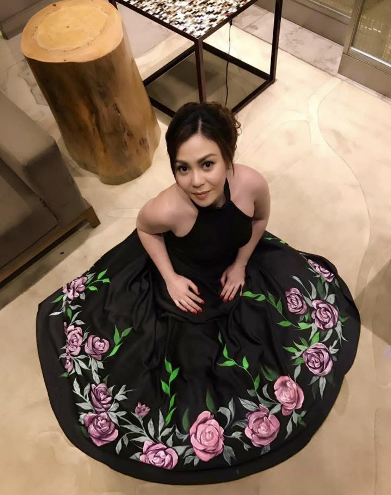 hand painted black dress Hand-painted gown with floral details Color:Bordo Midi dress au-6-instock Self Portrait Dedicated to