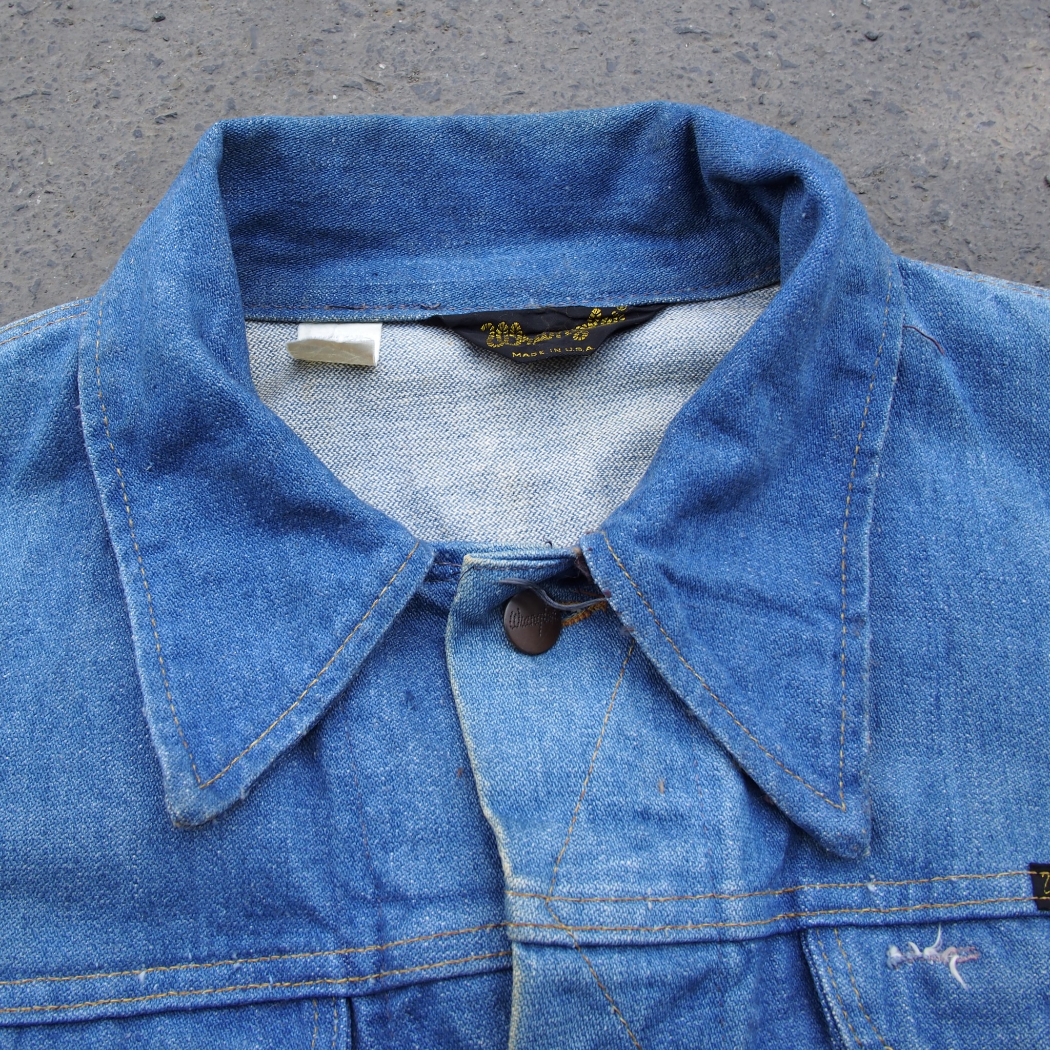 1980s FFA Jacket Tagged 40 Best fits M-L Measurements: Pit - 22.5 