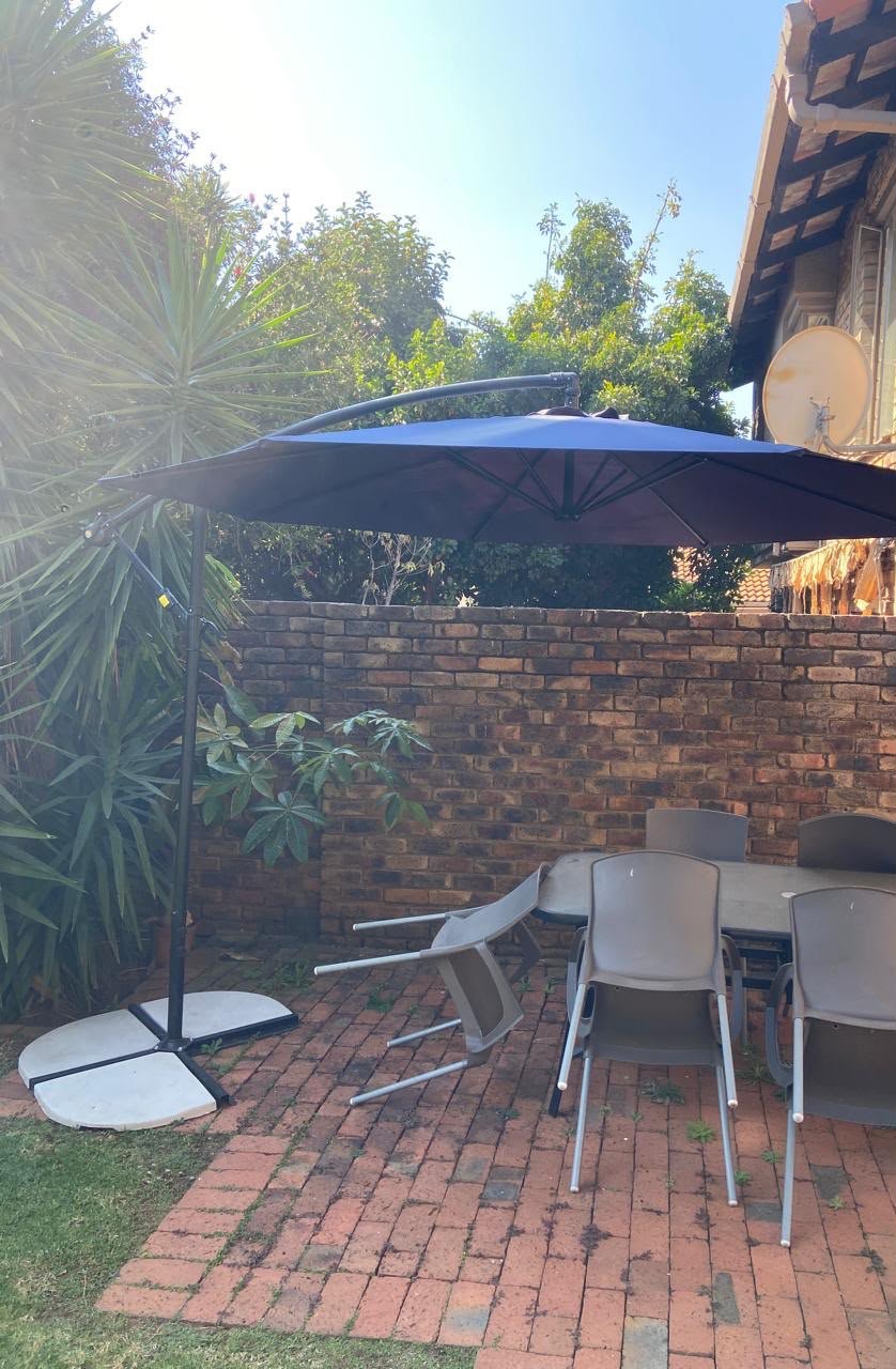 heavy dury patio umbrellas with solar lights AreShark 9FT Umbrella Lights, 32 Lighted Pool Umbrella w/Tilt and Crank, Outdoor Market Solar for Garden, Deck, Backyard, Pool and Beach, Navy : Patio, Lawn & 750 Watt It ensures everyone stays Model Christie Brinkley is Colour:Bering Sea Diamond/ Dark Denim