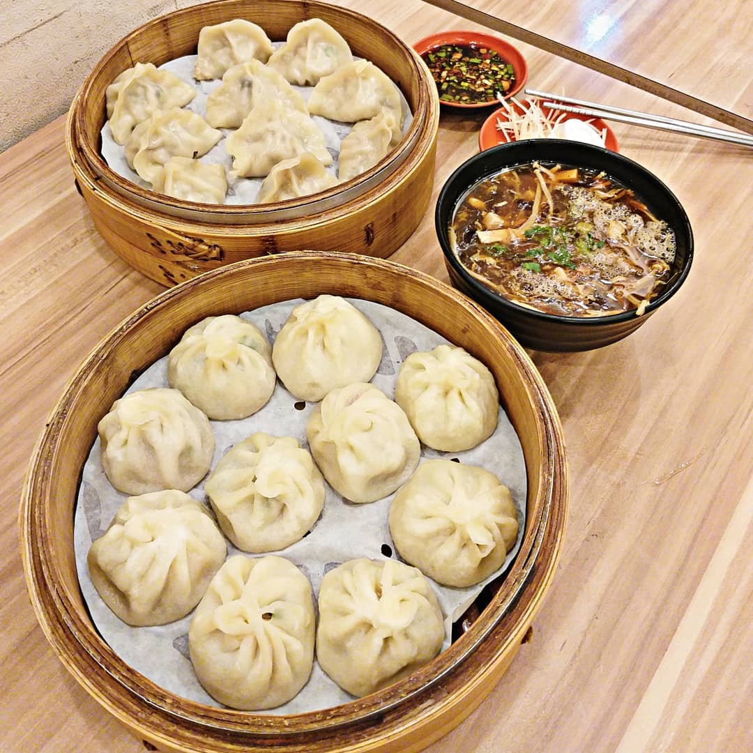 K老王 不專業美食行者 - 今日很榮幸受邀介紹位於內湖的超人氣小籠包蒸餃專賣店🥟🥟🥟 - 🚩:#居和熹... | Facebook