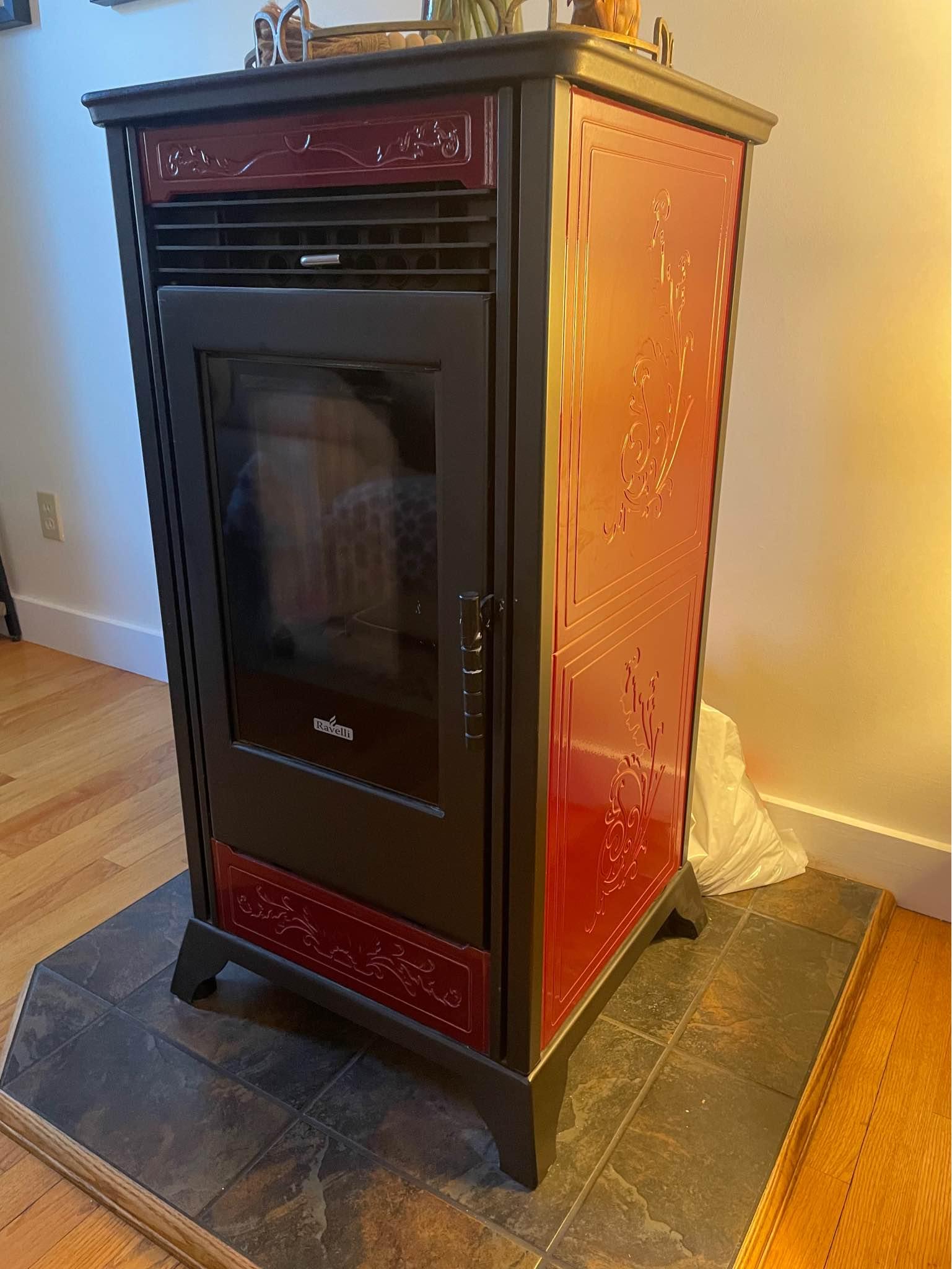 Pellet Stove and complete installation set- Italian Ravelli Rv80 ...