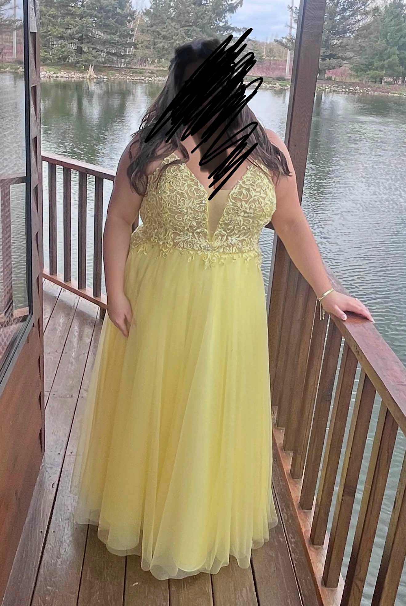 formal dresses wausau Prom for sale in Wausau, Wisconsin Gift Box