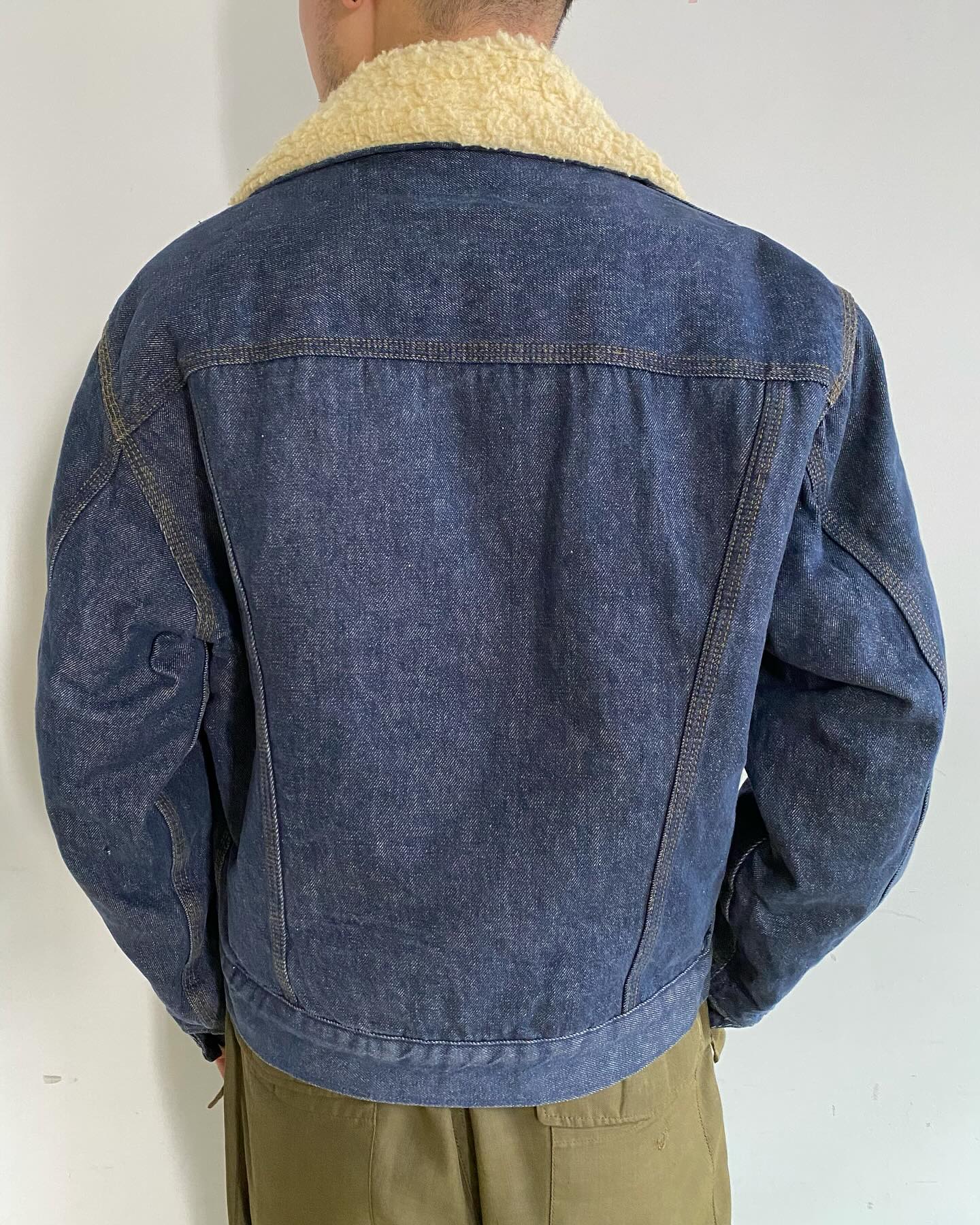 70s Carhartt BOA DENIM TRACKER JACKET Size: 44 着用スタッフ 176cm 