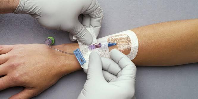 Yo - 💉En una ocasión fueron a buscar a un enfermero para que le ...