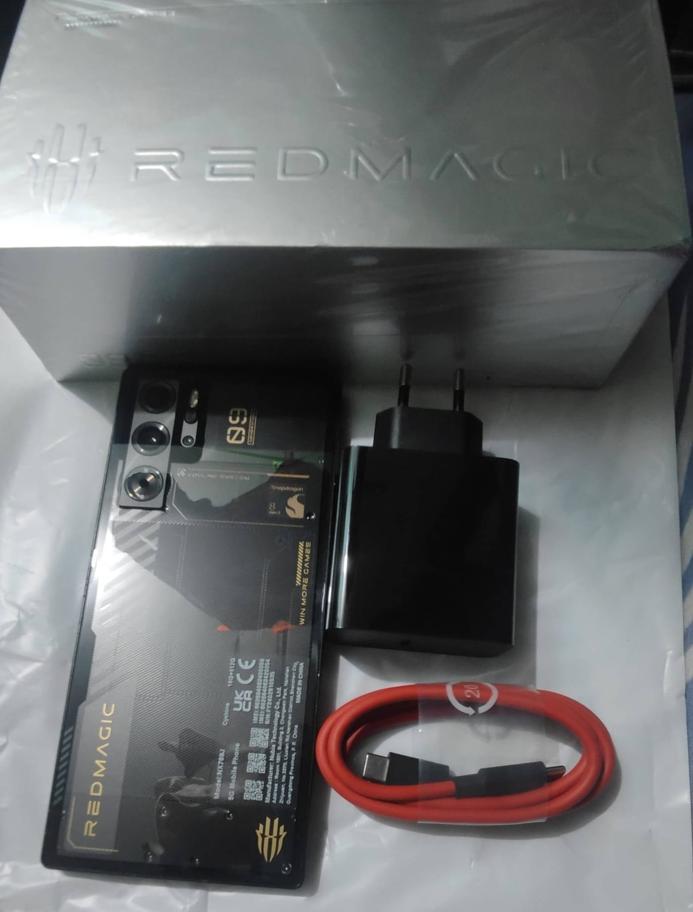 red magic 9s pro 512 g ram 16GB+12GB 6100
