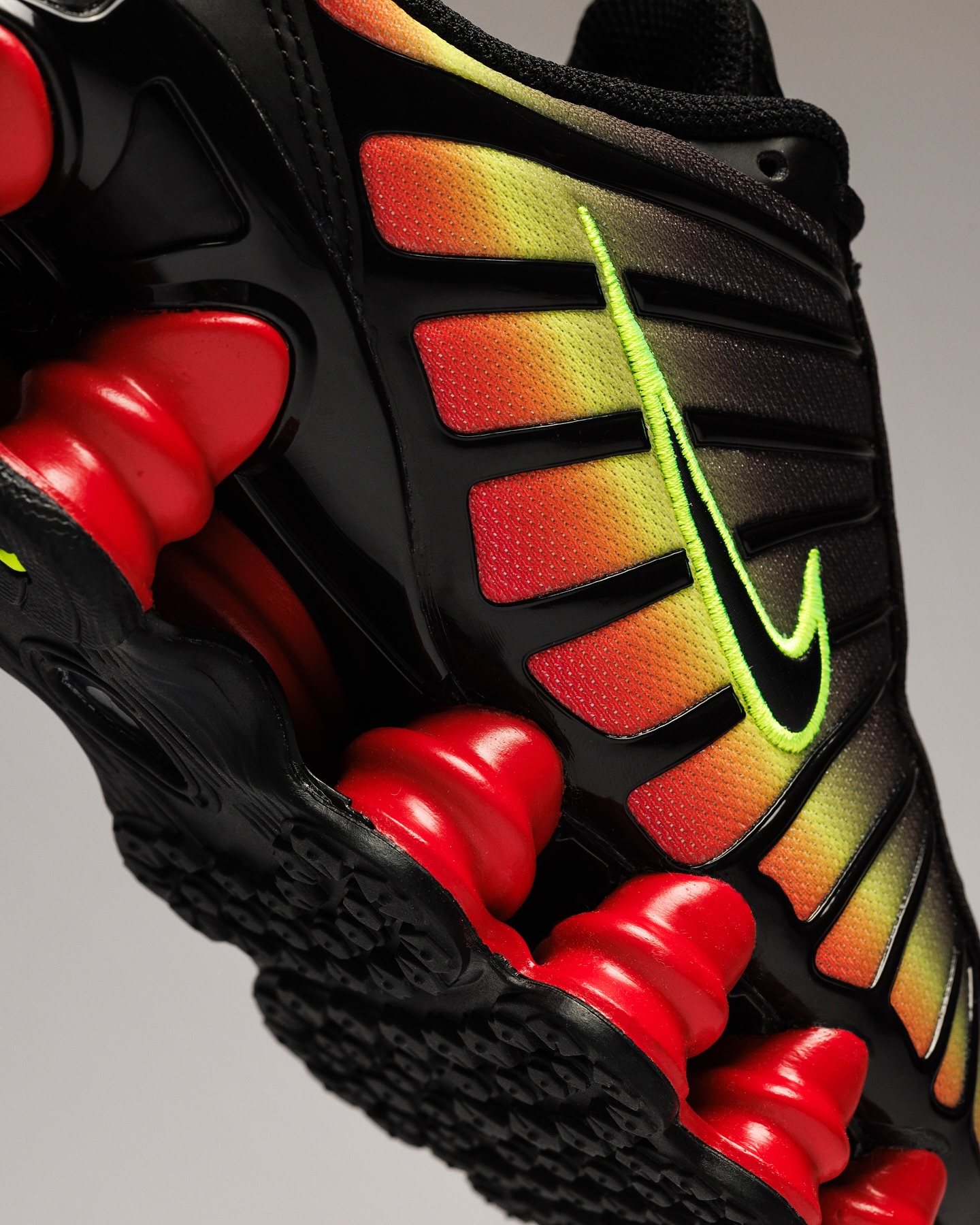2024. 7. 9 (tue) in store. □NIKE WMNS SHOX TL COLOR : PURE 