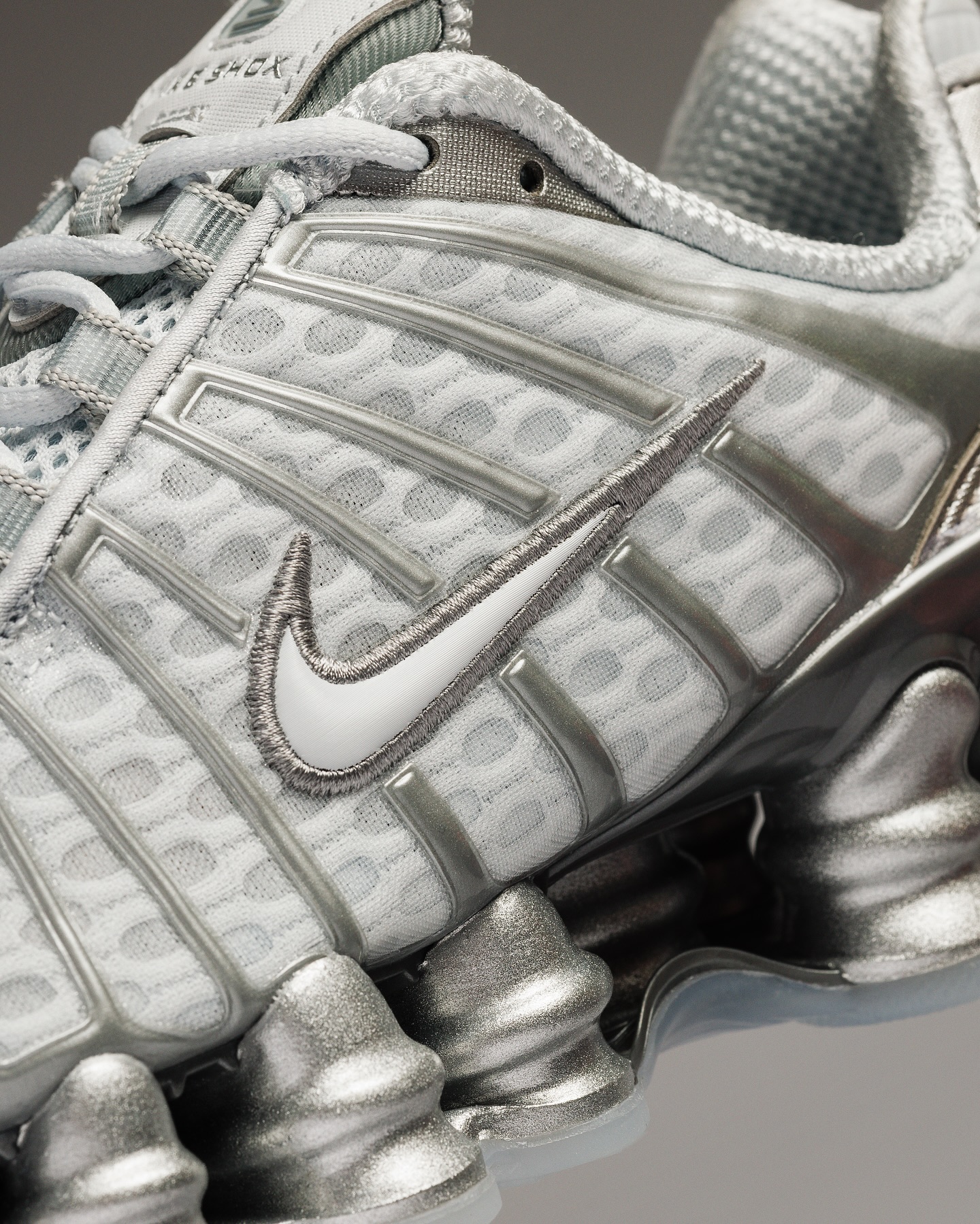 2024. 7. 9 (tue) in store. □NIKE WMNS SHOX TL COLOR : PURE 