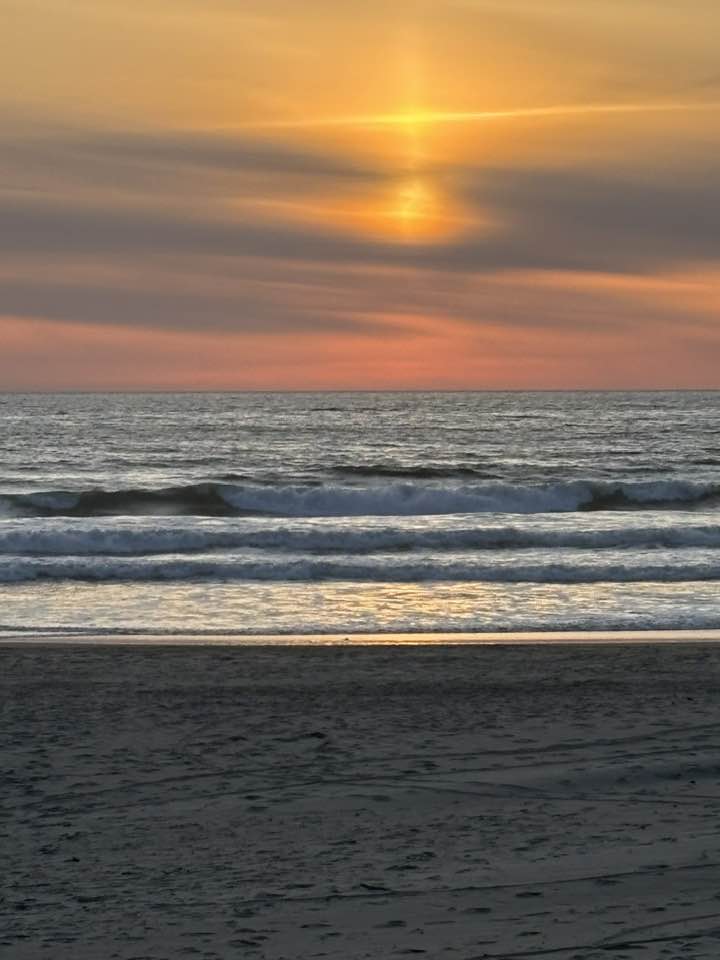 Sunset off West Beach Road, Oak Harbor, 4/20/2025