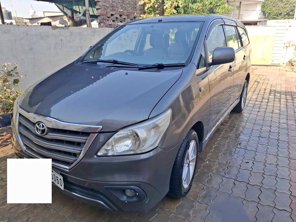 Toyata innova VIP no. Ch all good condition family car model 14 reg. 15 ...