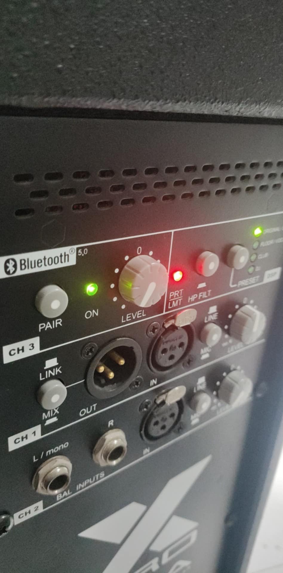 FBT Xpro 15A Active kêu To Lh 0938124608