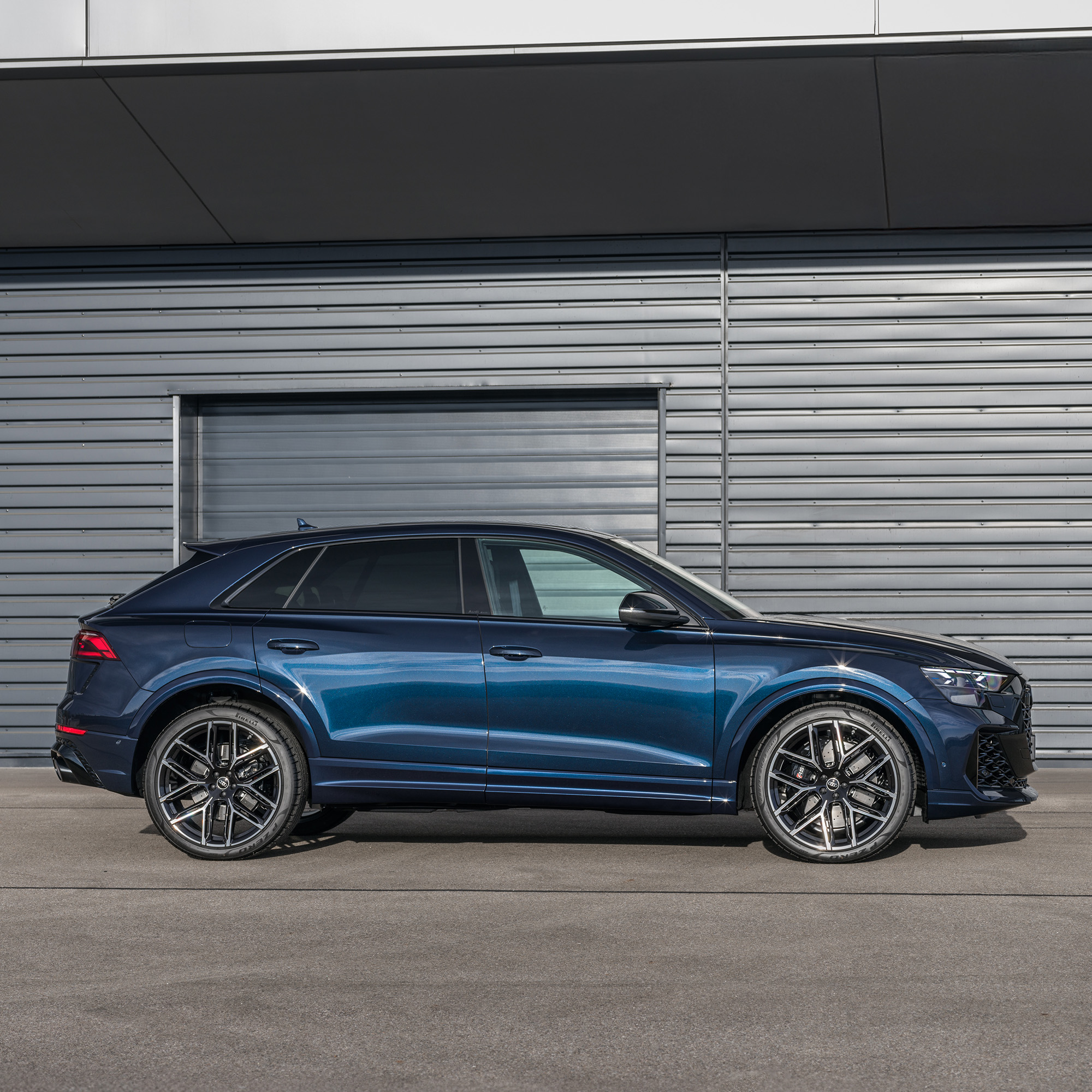 Audi Sport - Waitomo Blue suits the Audi RS Q8 perfectly... | Facebook