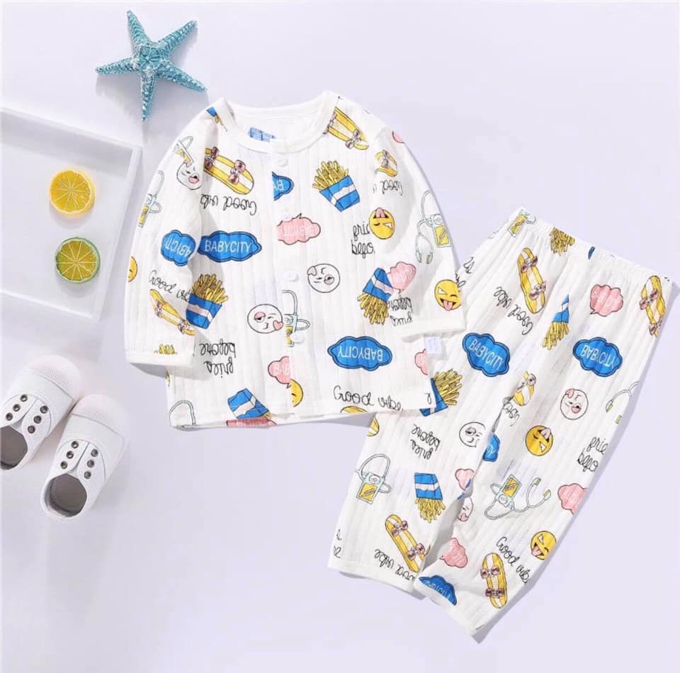 Baby clothes - หน้าหนาวแล้วจ้ะแม่ๆ 🌻🌈 ️👼🏻 ชุดนอนกันหนาว...