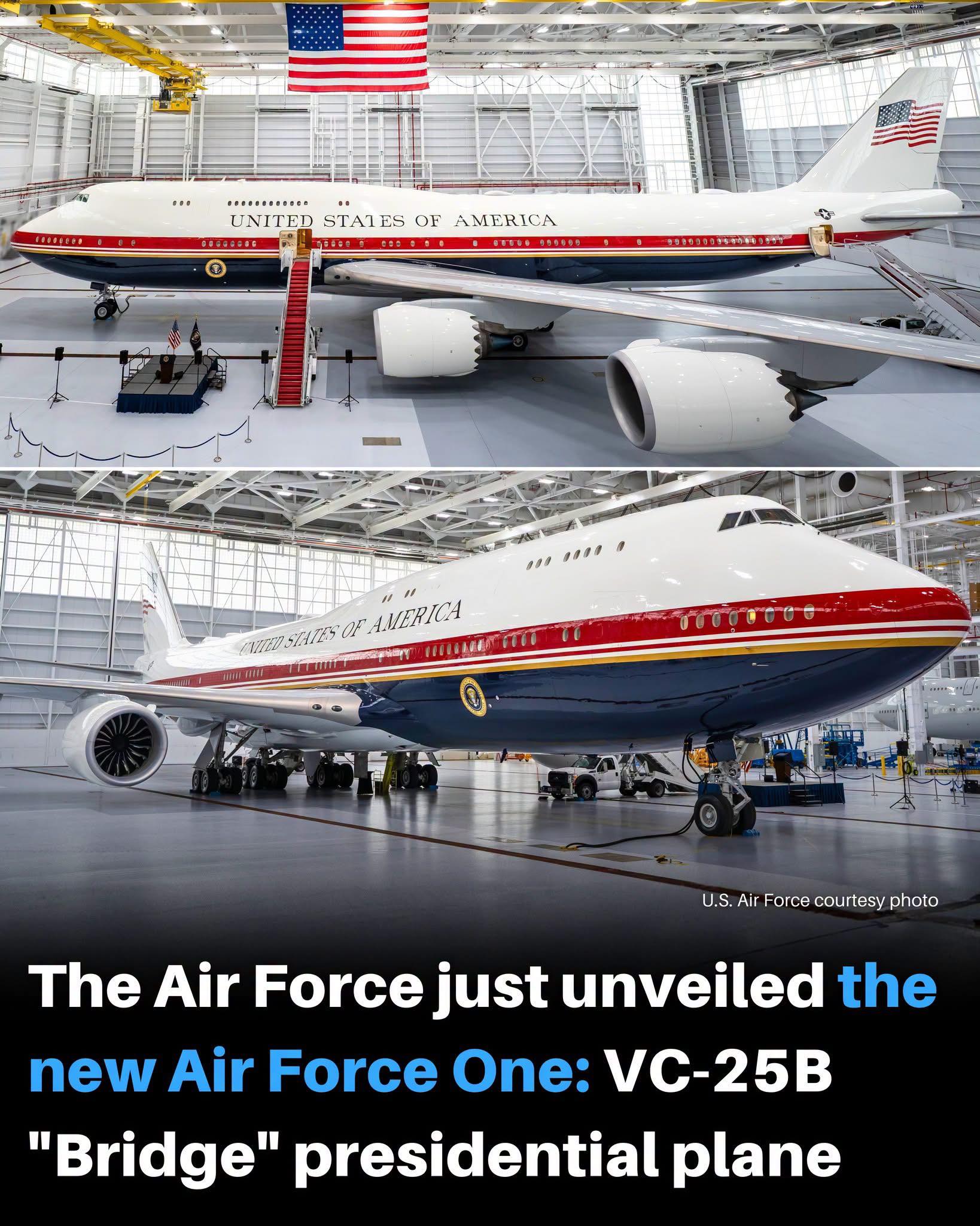 The new VC-25B Bridge 747-8 doing some commissioning flights out