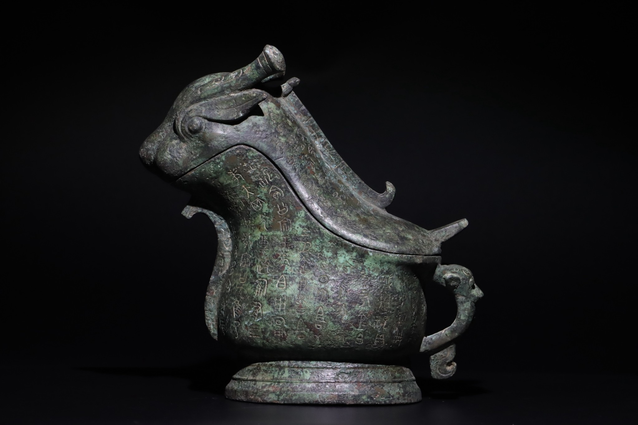 回流·青銅器·獸頭觥尺寸：高27cm、寬27cm、重3.2kg 觥（gōng）是古代
