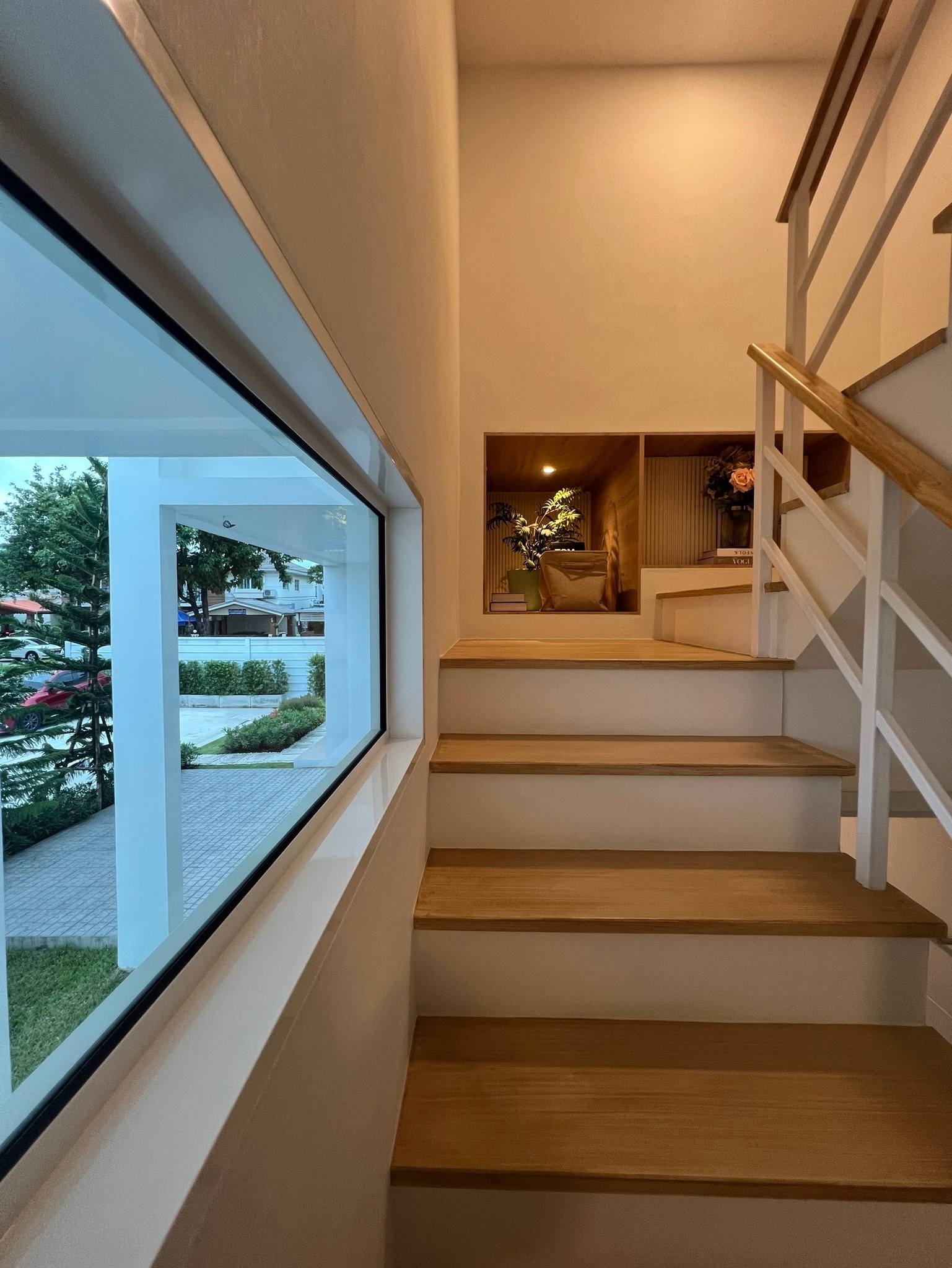 Luxury Minimalist House... - Ultimate Design Studio | Facebook