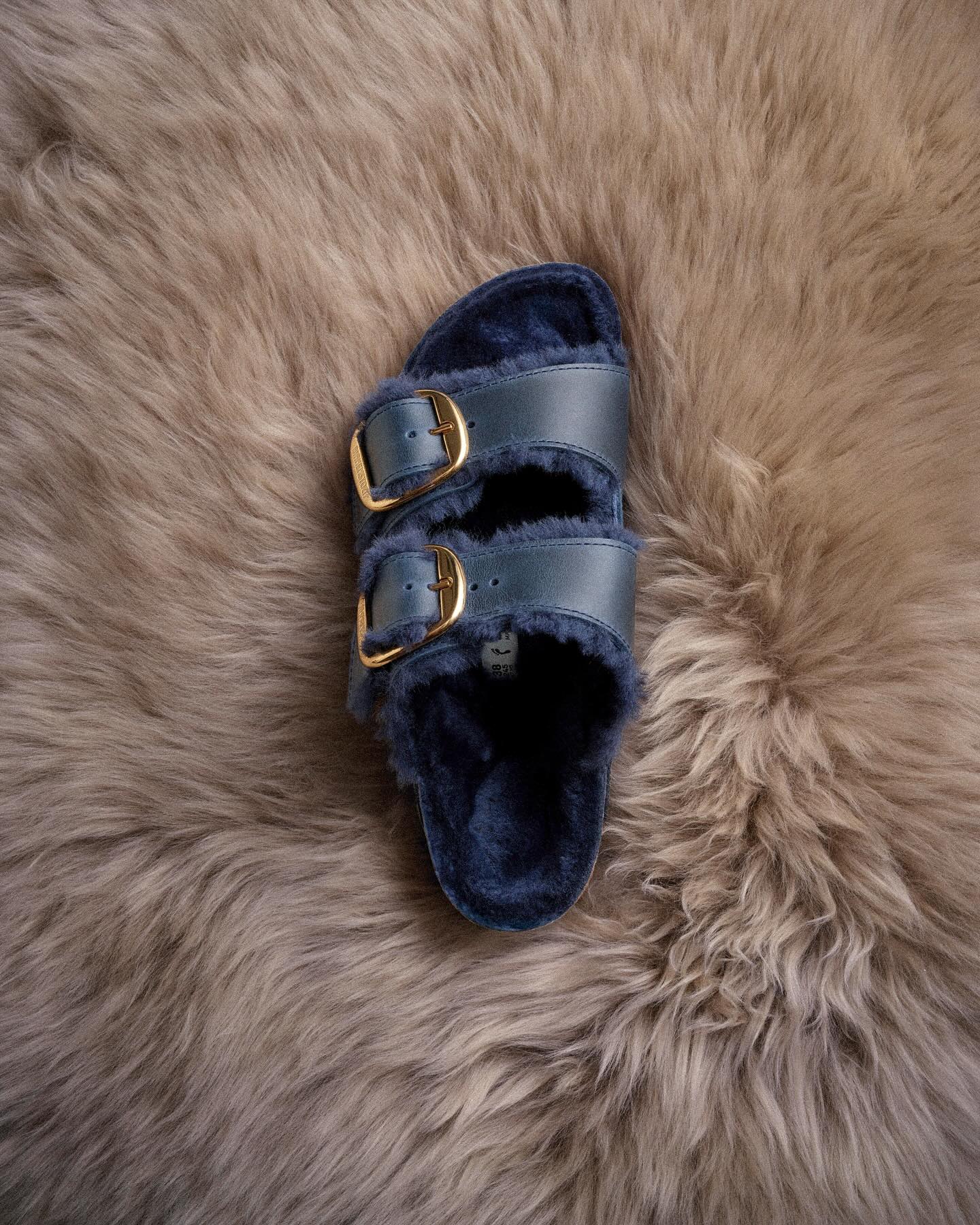 Soft textures, strong support. The Midnight Arizona Big Buckle
