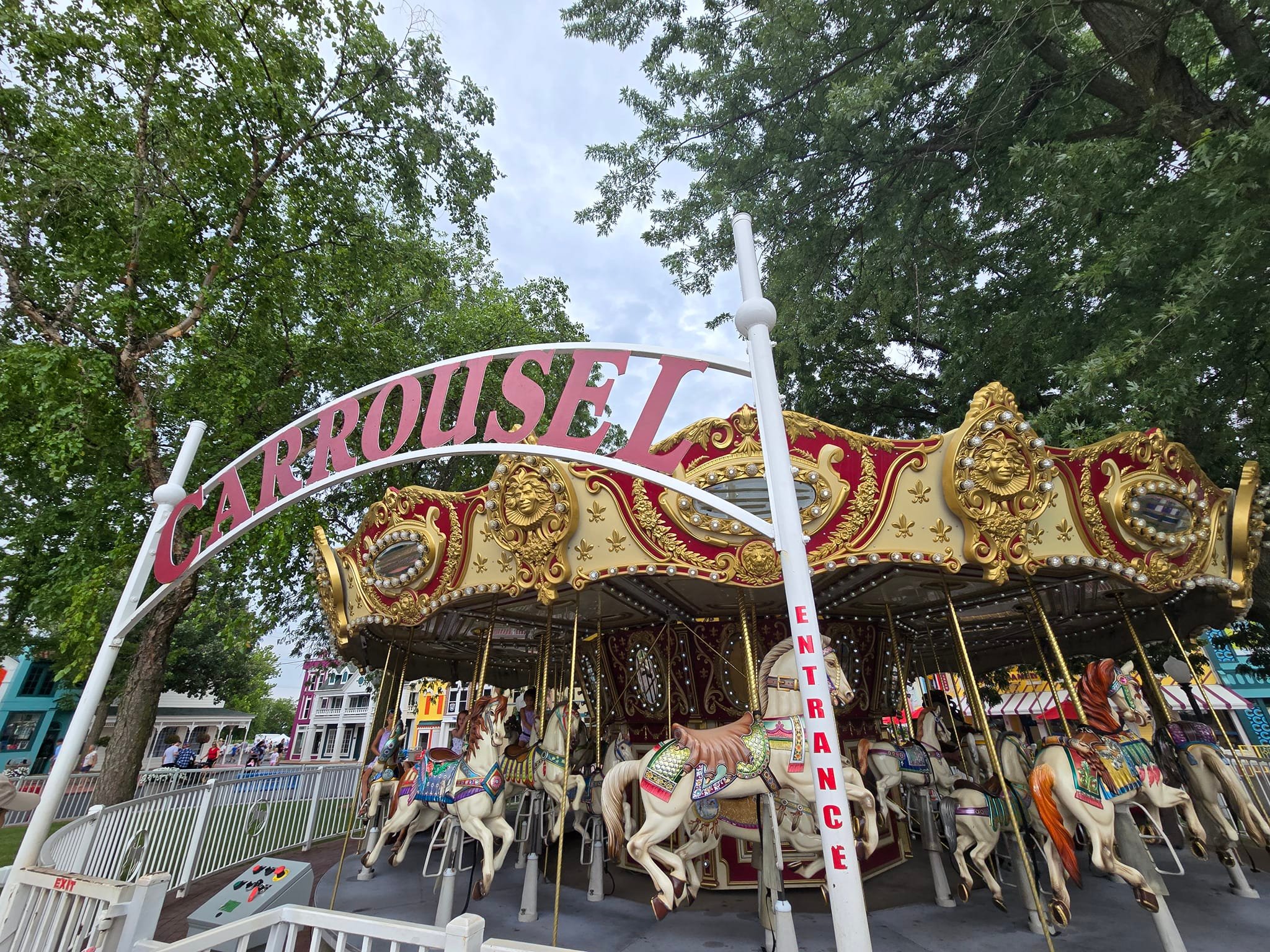 Adventureland park visit with Spaceshot and Underground rides
