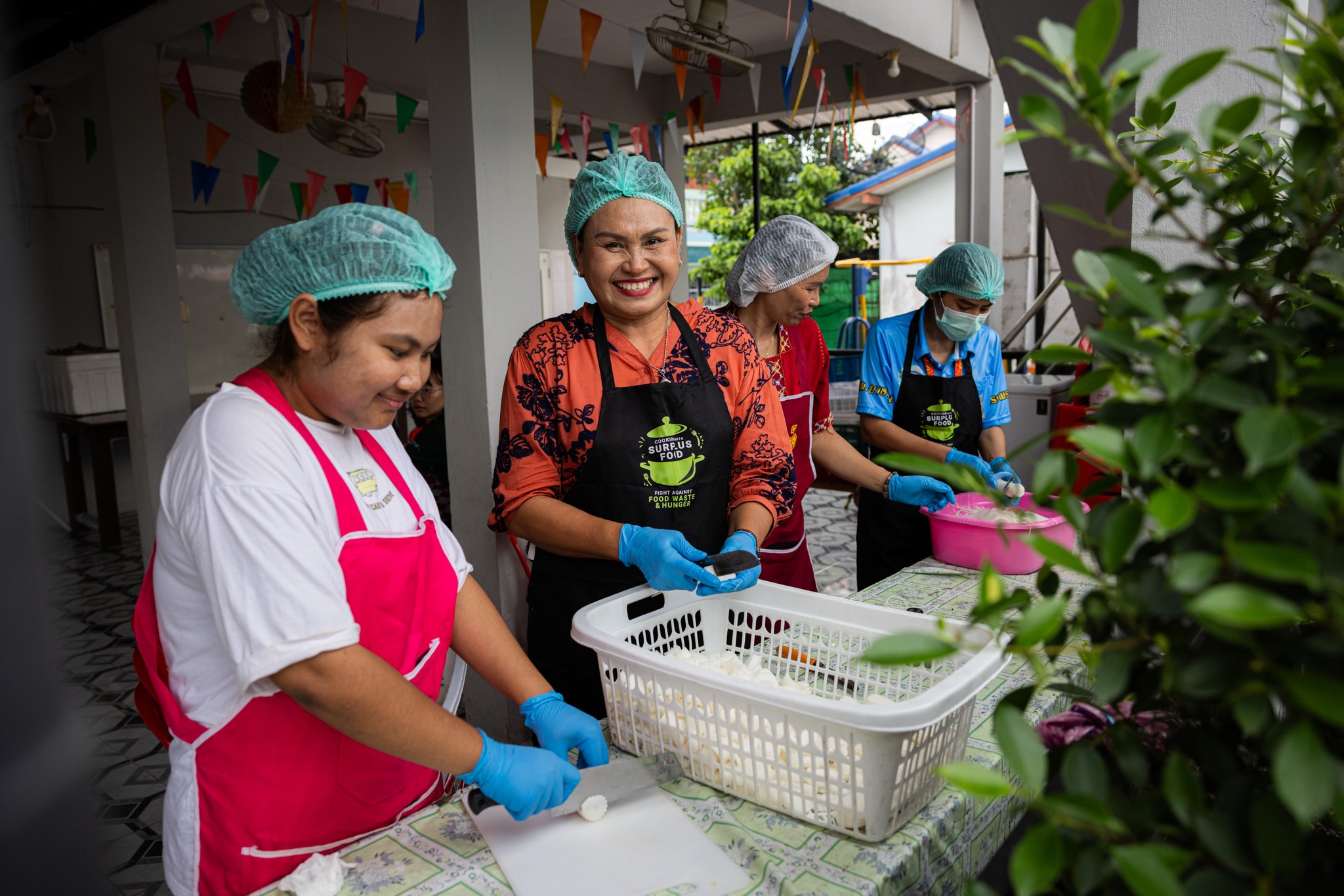 ครัวรักษ์อาหาร (SOS Rescue Kitchen Program - RKP) | Facebook