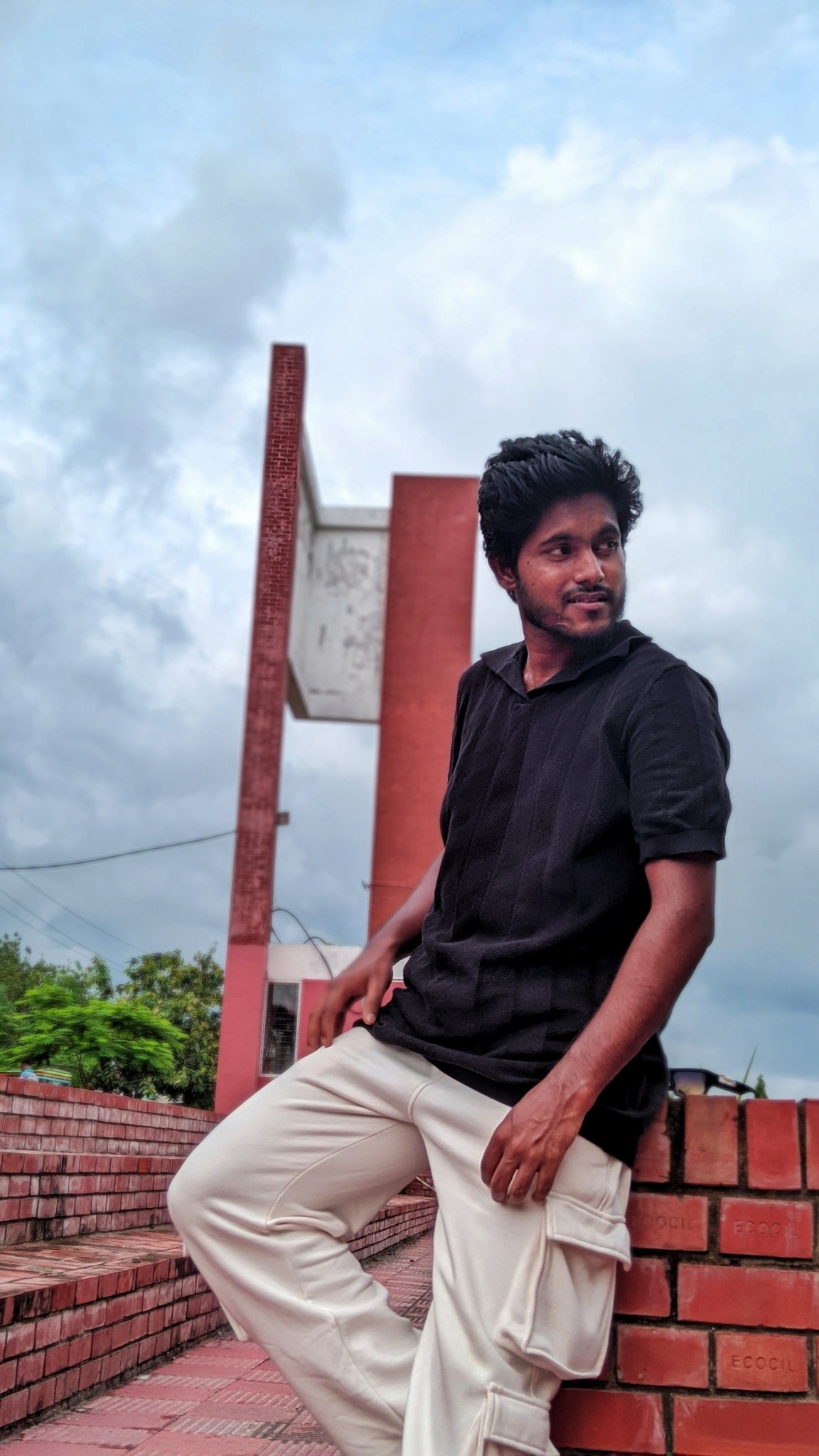 M R Kamran