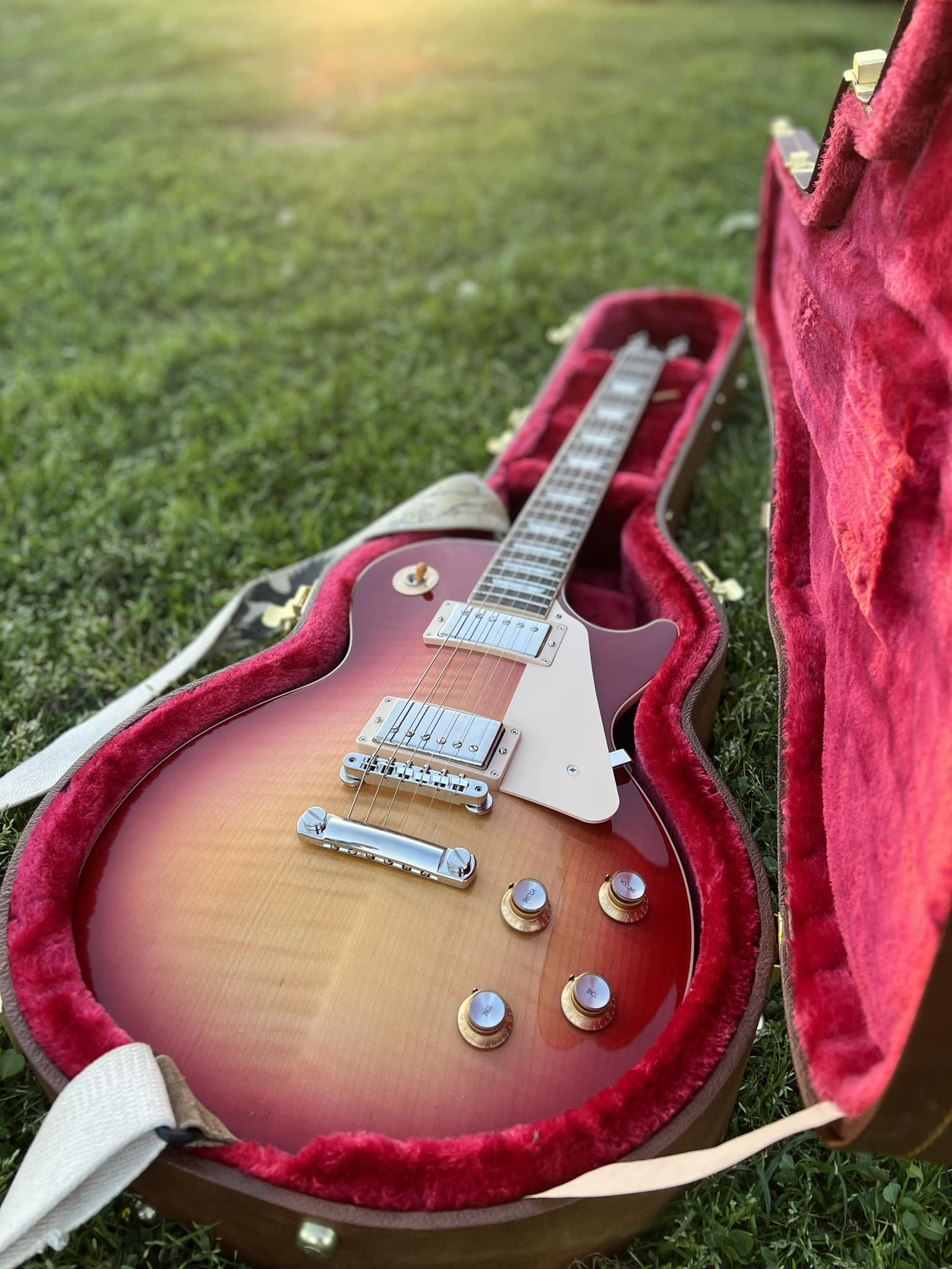 2024 Les Paul Standard 60s AAA top in Heritage Cherry Sunburst