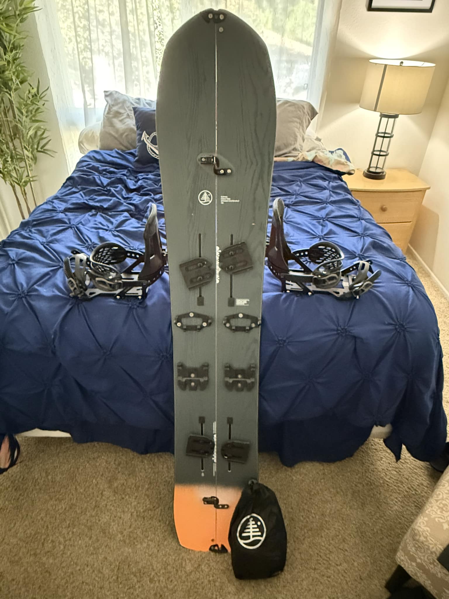 Rippey 158.5 snowboard with Burton Custom bindings for sale