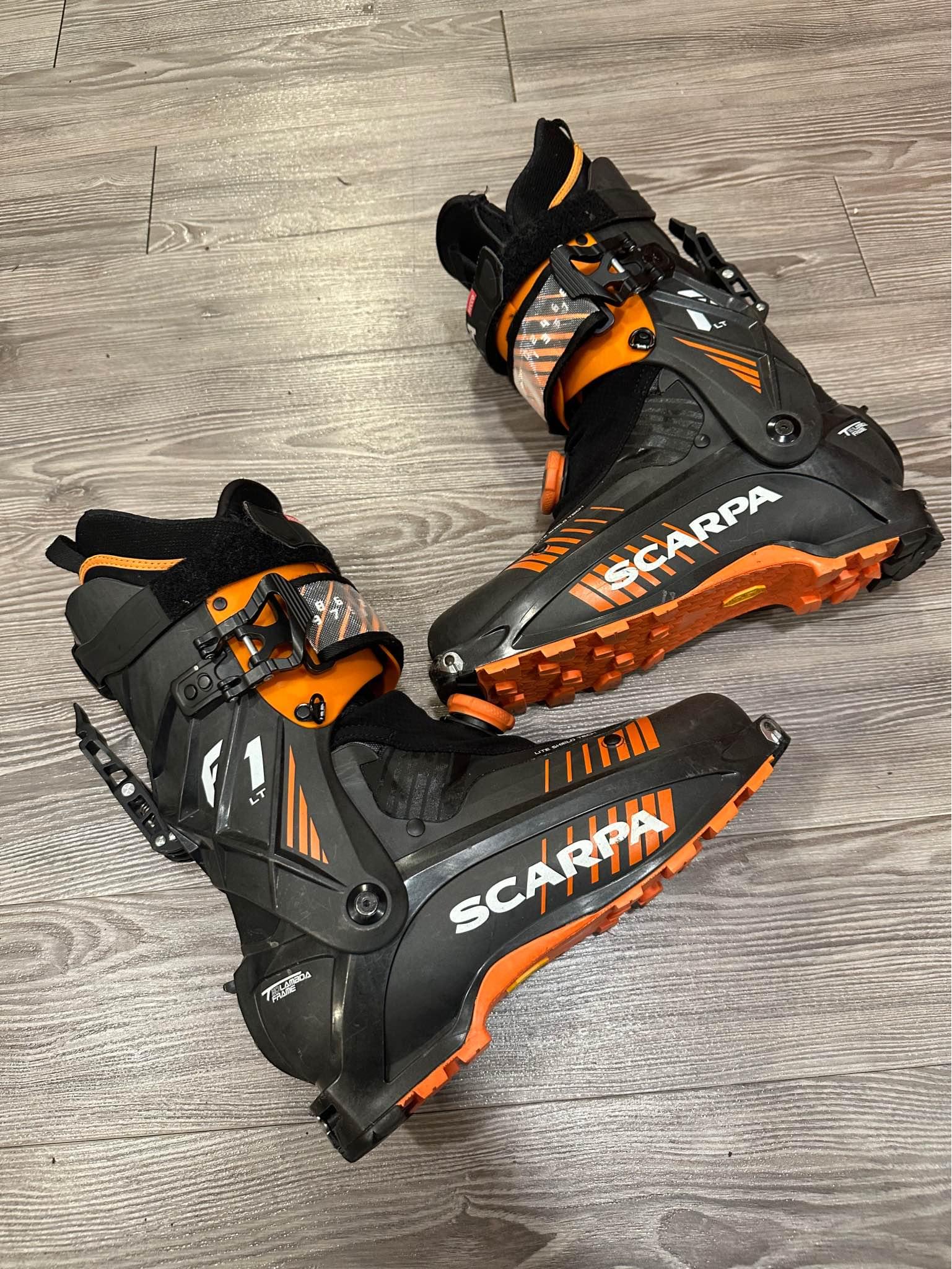 The Sparco Skid driving shoe is a super light-weight, uniquely 