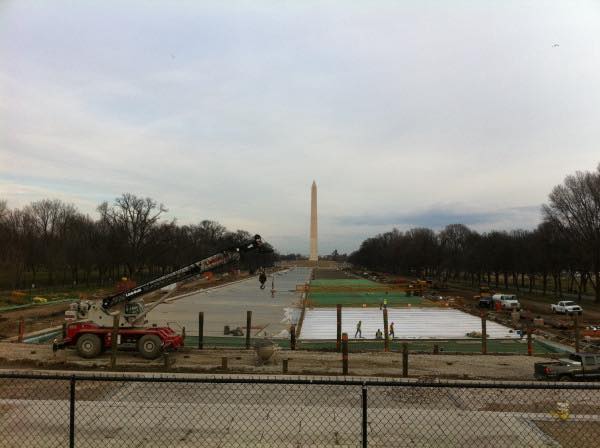 THIS is what the Reflecting Pool used to look like under great
