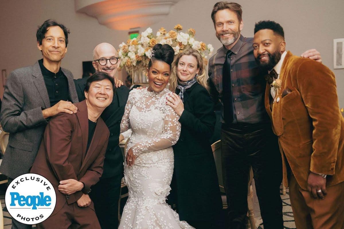yvette nicole brown wedding dress Some of the gang at Shirley…errr…Yvette Brown's wedding! Size:M (10-12) &merci Luxury A Line Prom