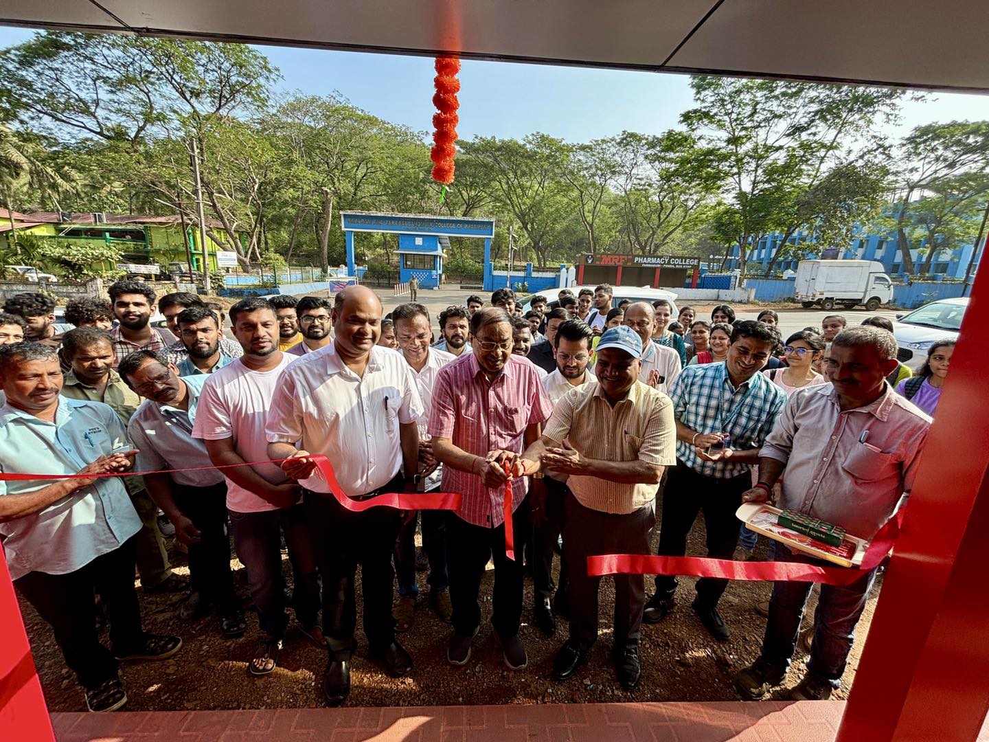 Ravi Naik - Inaugurated the newly constructed bus stop at... | Facebook