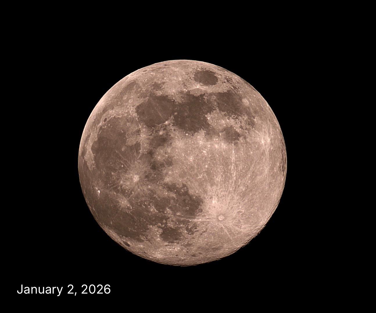 First almost full moon of 2026. 😍