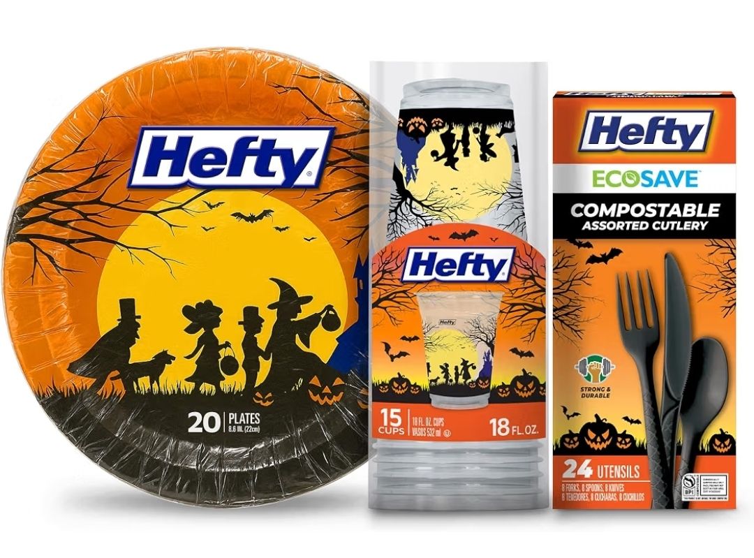 ad] $10.54 for a festive Hefty Halloween set! Includes plates