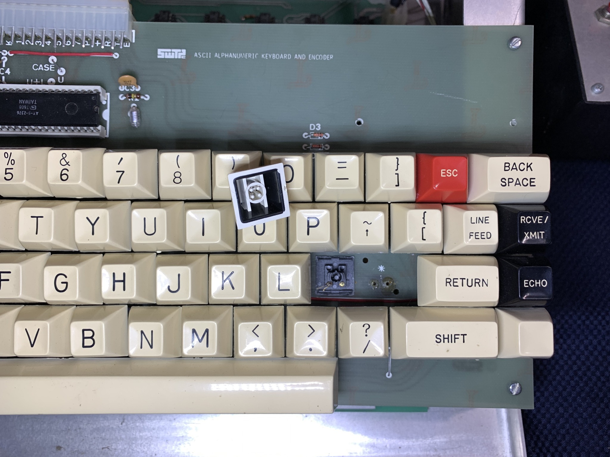 What type of key switches are on a SWTPC CT-1024?