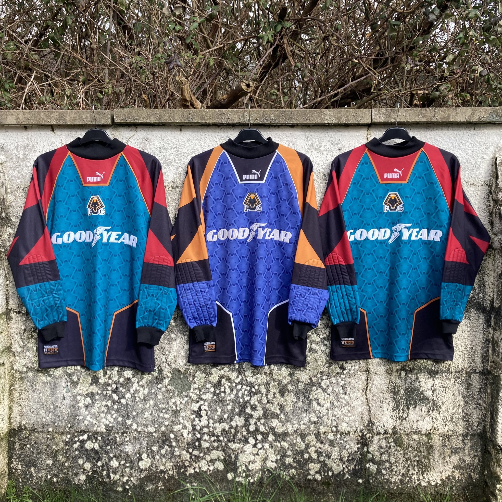 Peak 90s Wolves goalkeeper shirts, does it get any better than 