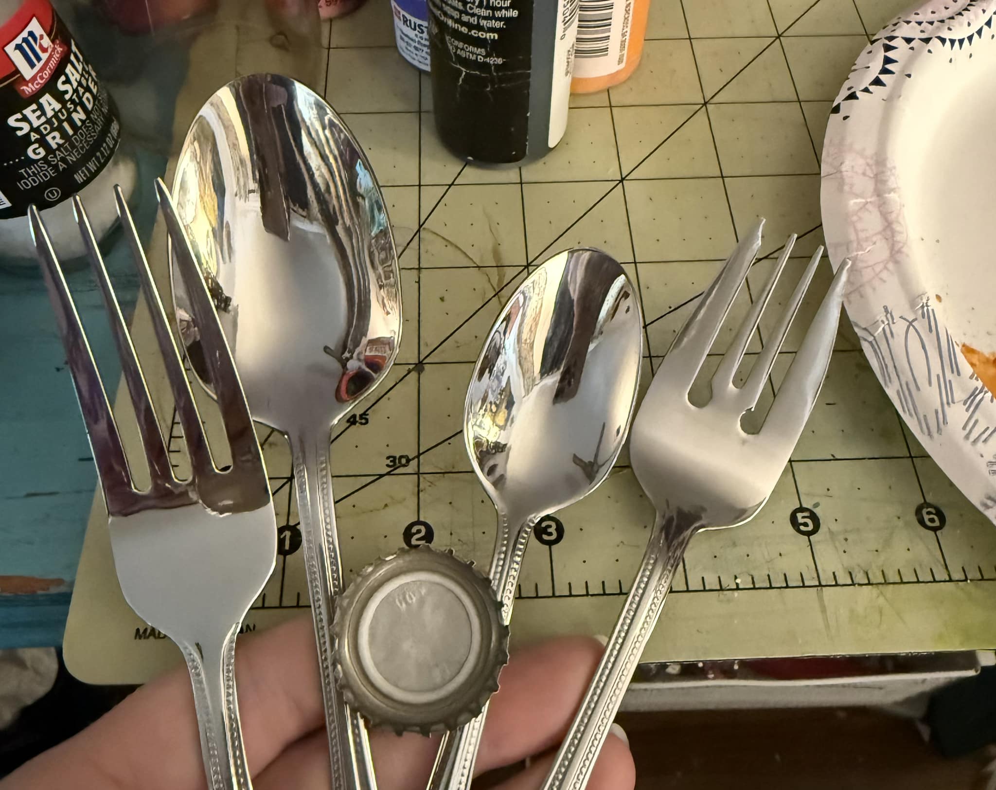 Do silverware sets with mismatched handles bother anyone else? display picture 1