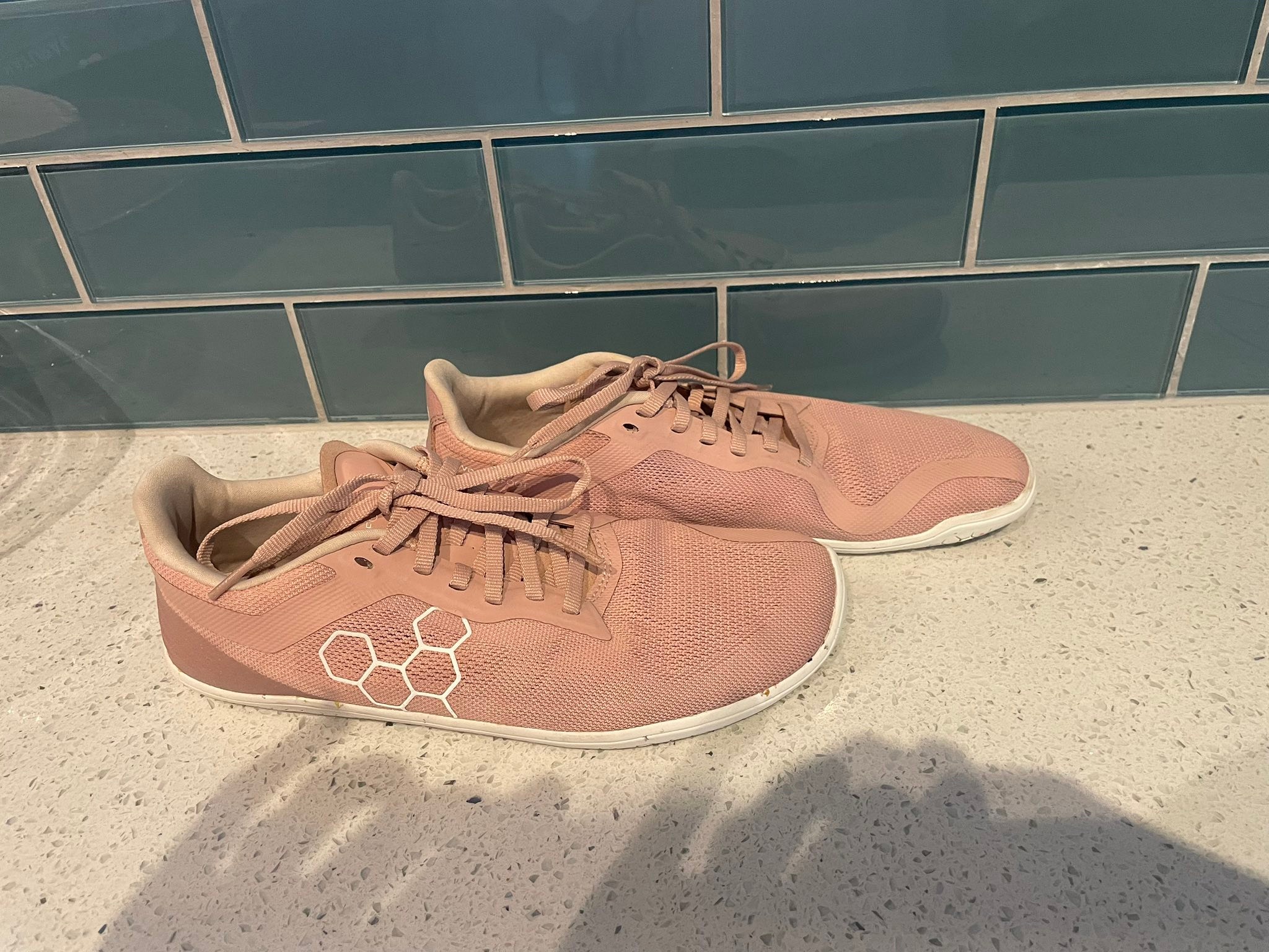 NEW: Vivo Barefoot Gobi Sneaker in Rose Canvas Size 7/7.5 EU38 