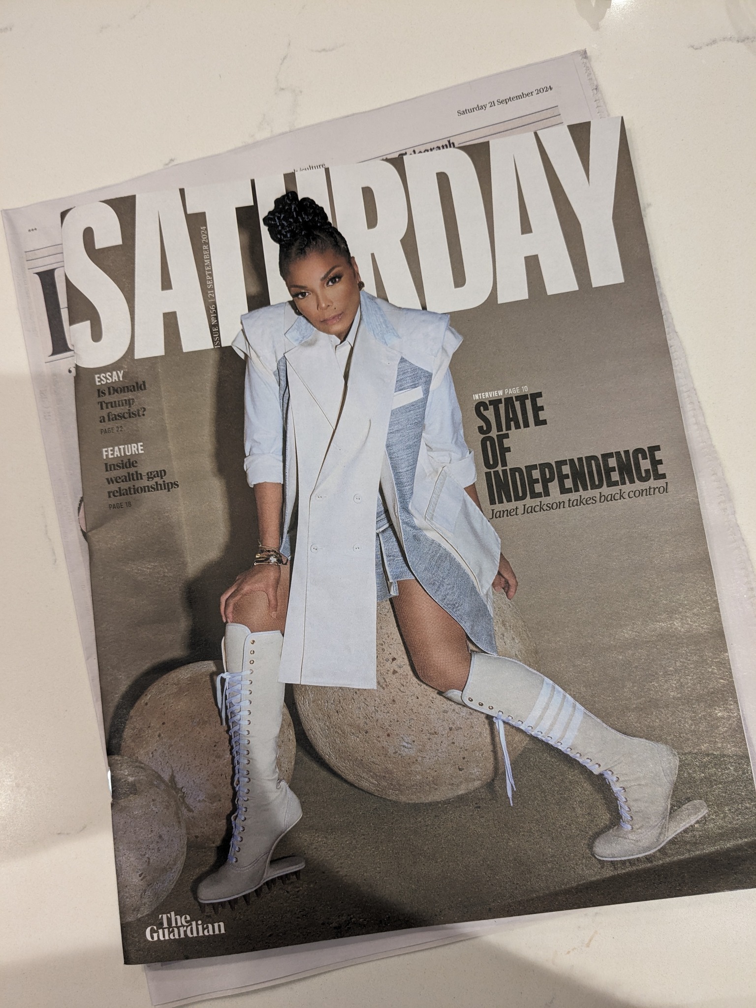 Janet Jackson covers Rolling Stone's October issue (1998