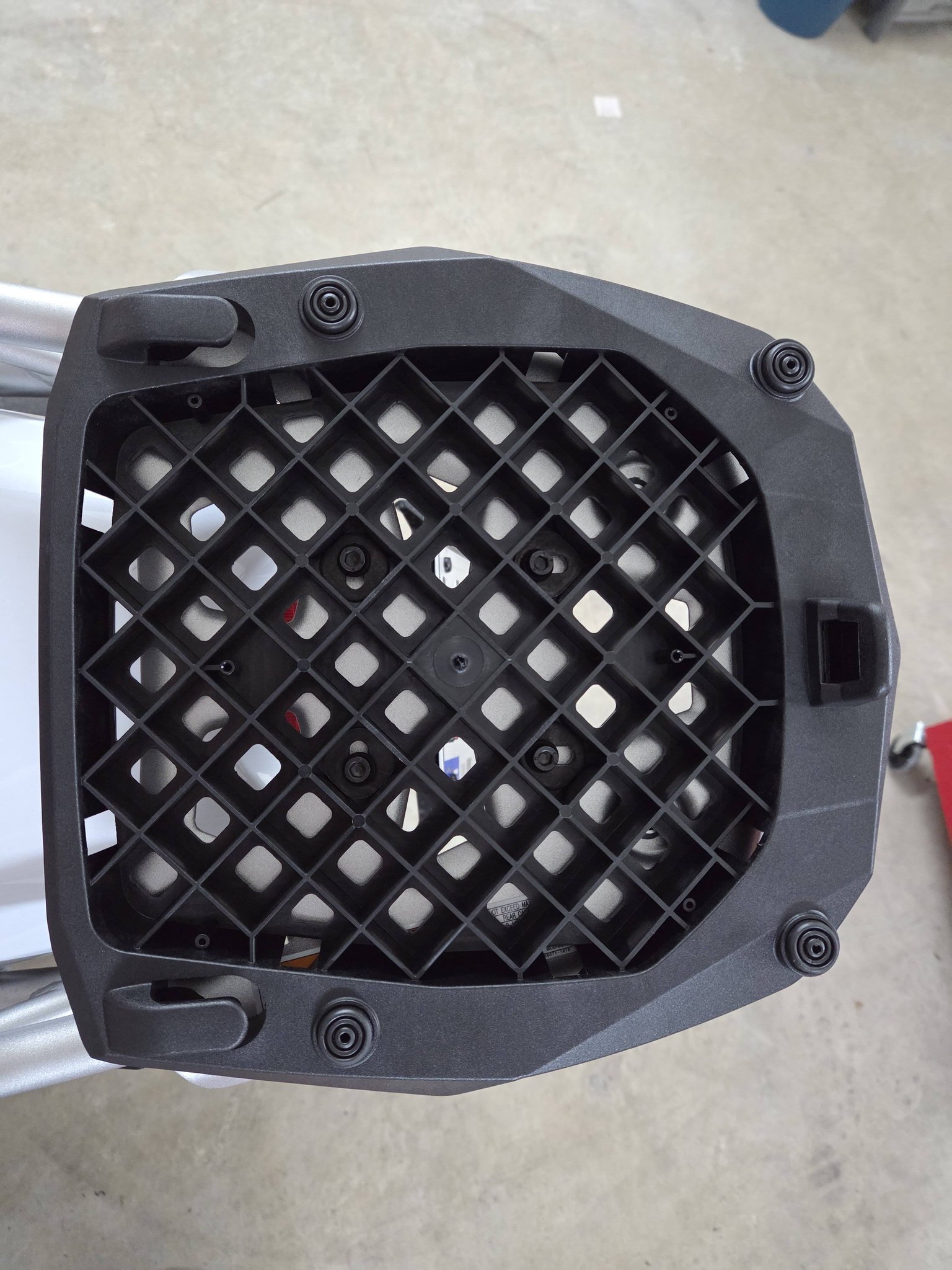 What rack fits a top box on a Kawasaki Ninja 250R?