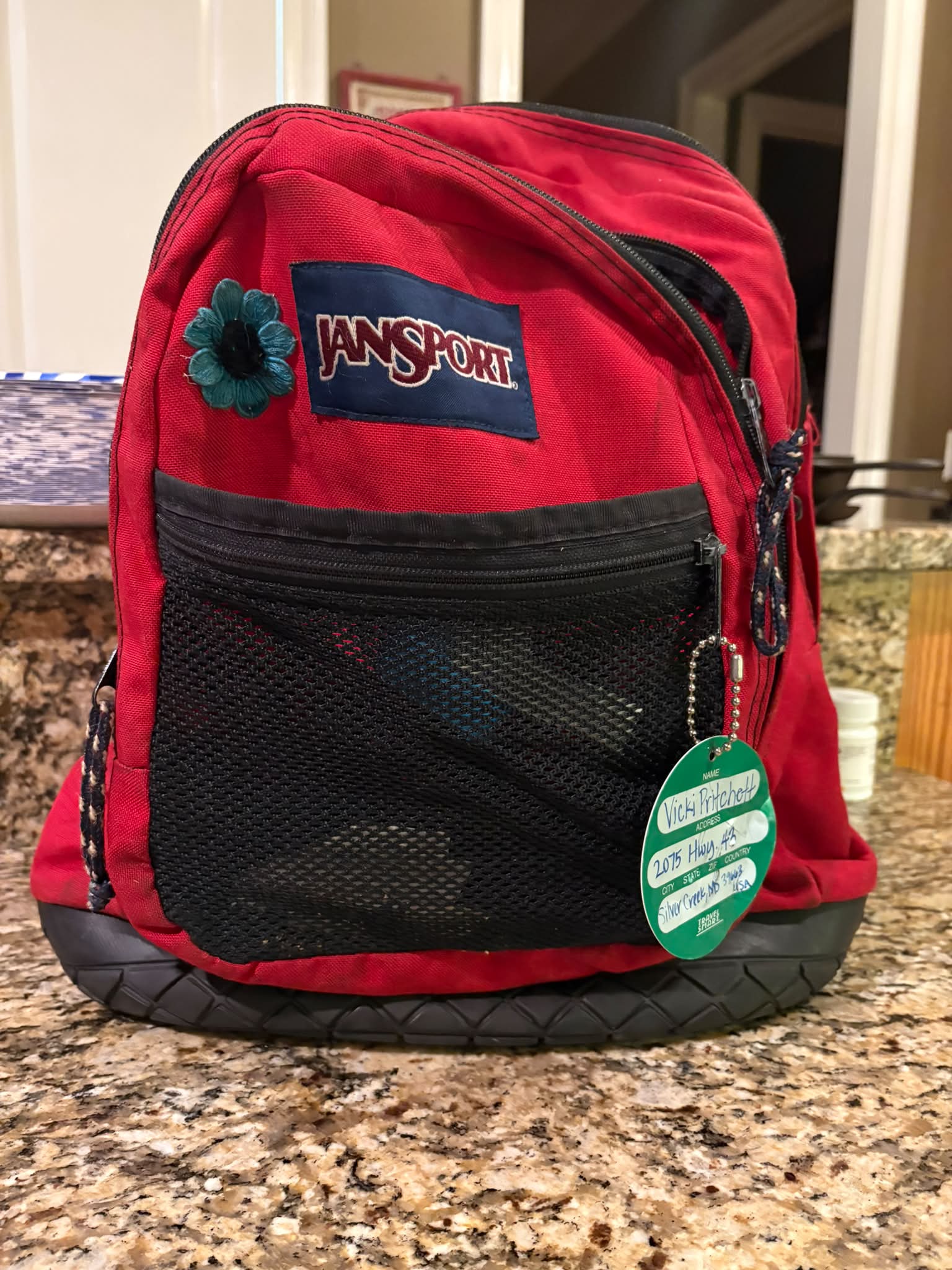 backpacking north face pink backpack The Jester for Women in Moss while the wide zip SPORTS CENTER JanSport Airlift Black Sling Color:Evergreen/Black